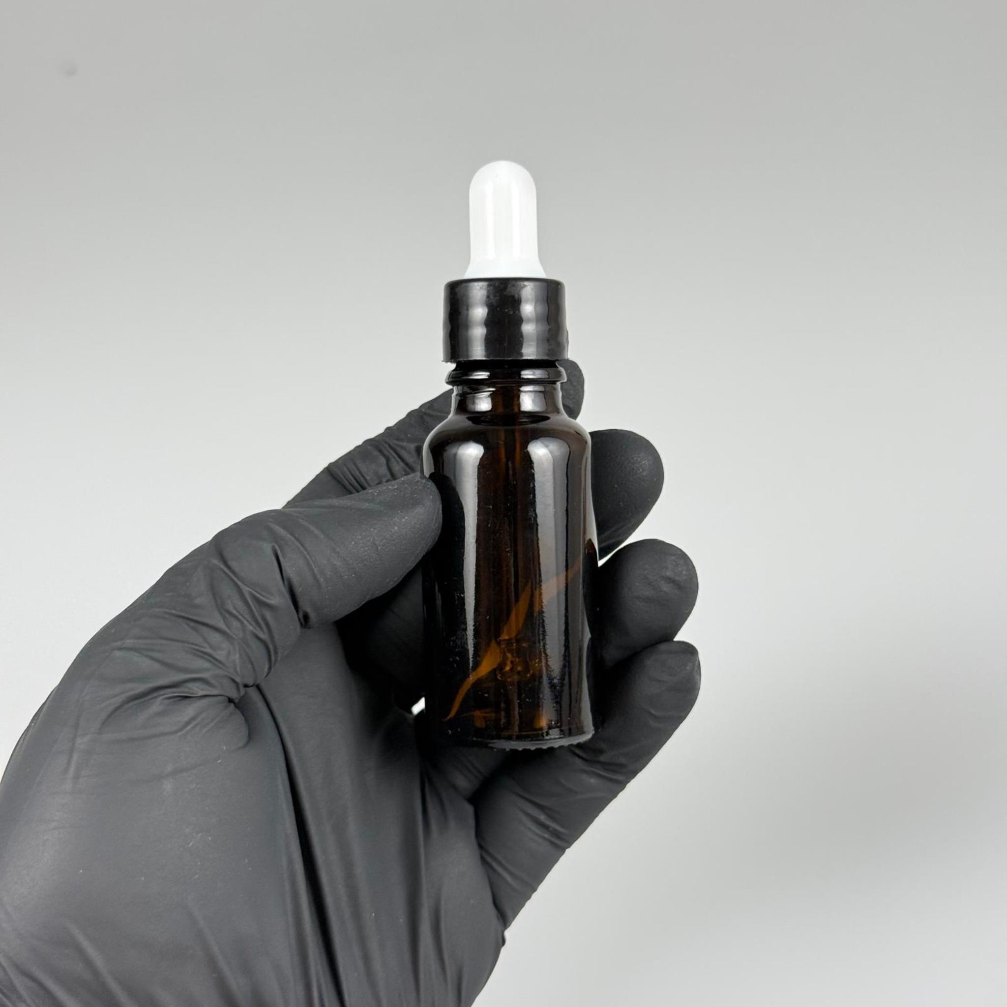 20 CC AMBER CAM DAMLALIKLI ŞİŞE - BEYAZ EMZİK + SİYAH DÜZ KAPAK + CAM PİPET TAKIM - 20 ML KAHVERENGİ DAMLALIKLI ŞİŞE SETİ