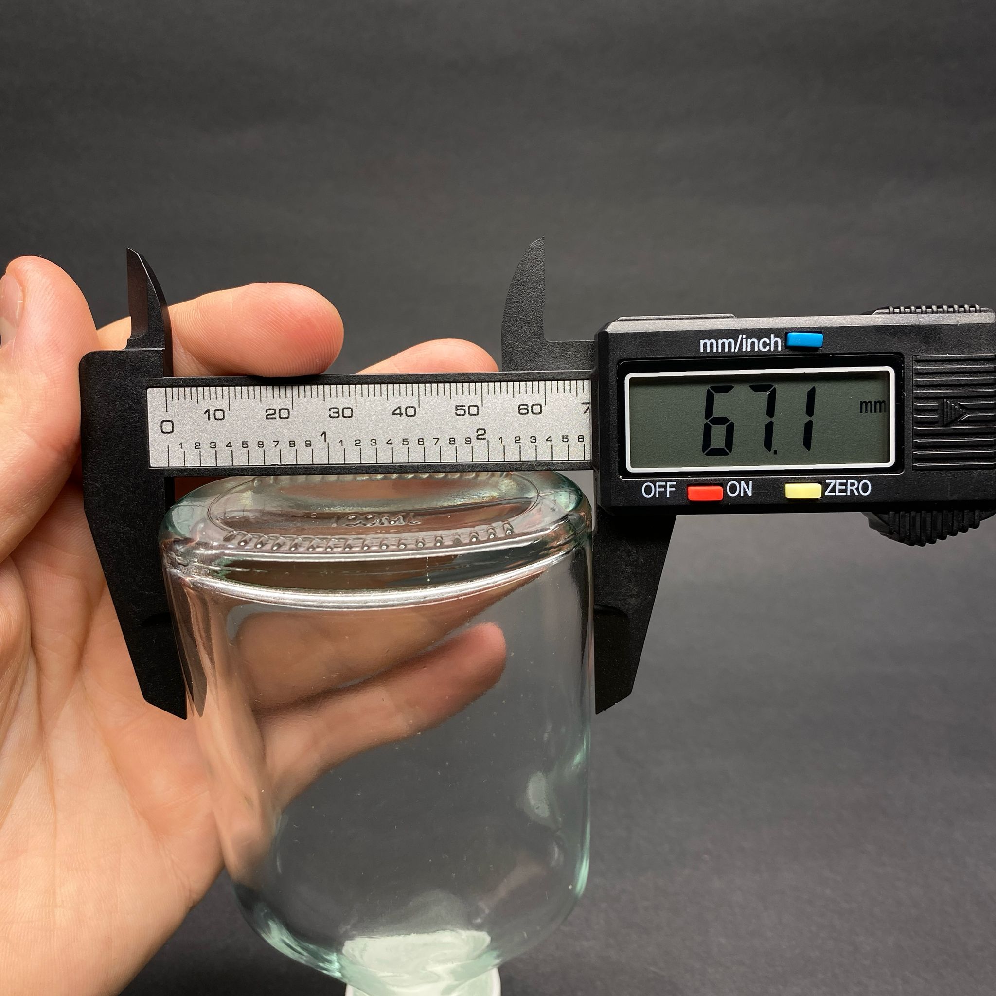 100 CC YASSI CAM ŞİŞE - BEYAZ FLİPTOP KAPAKLI - 100 ML CAM ŞİŞE - KOLONYA, LOSYON İÇİN KOZMETİK ŞİŞESİ