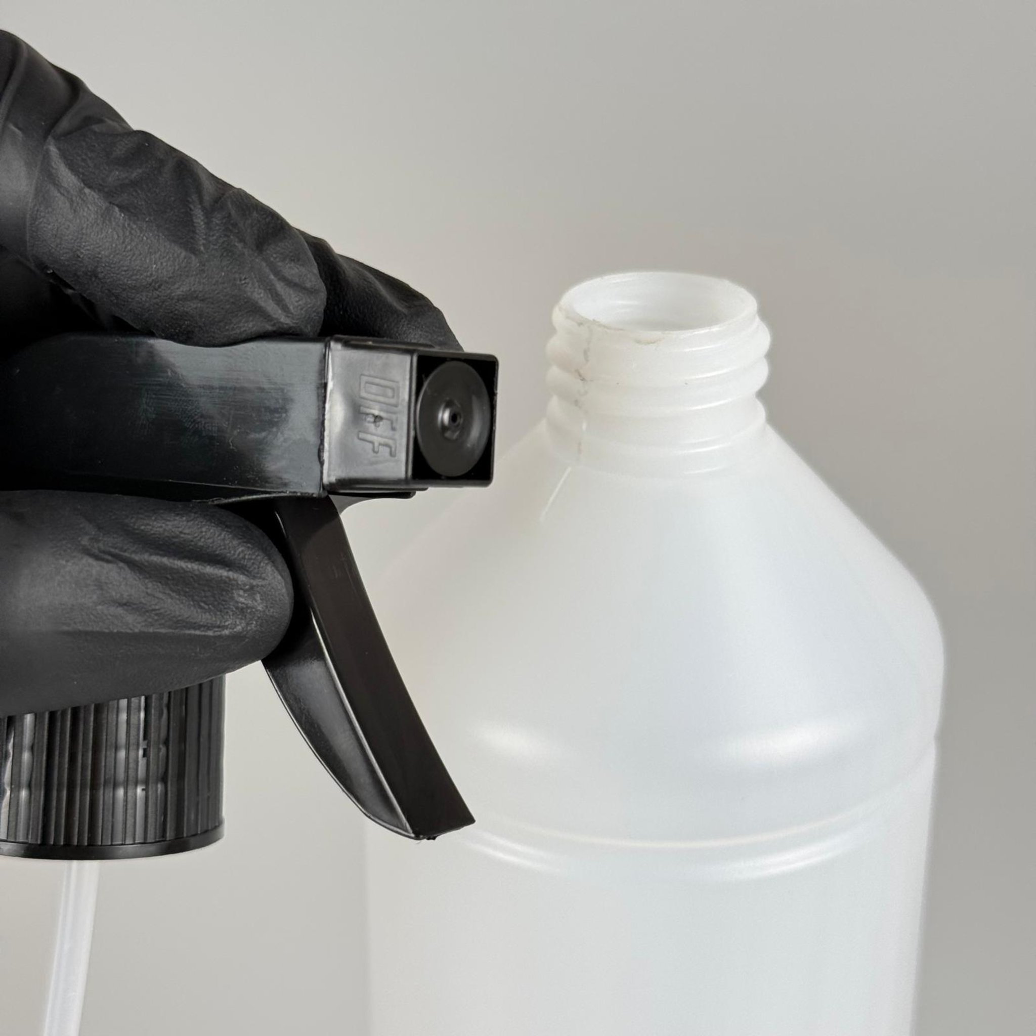 1000 CC TİNER ŞİŞESİ - SİYAH TRİGER TETİK SPREYLİ - 1000 ML KİMYASALA DAYANIKLI PLASTİK ŞİŞE - 1 LT POLİETİLEN ŞİŞE - UZUN