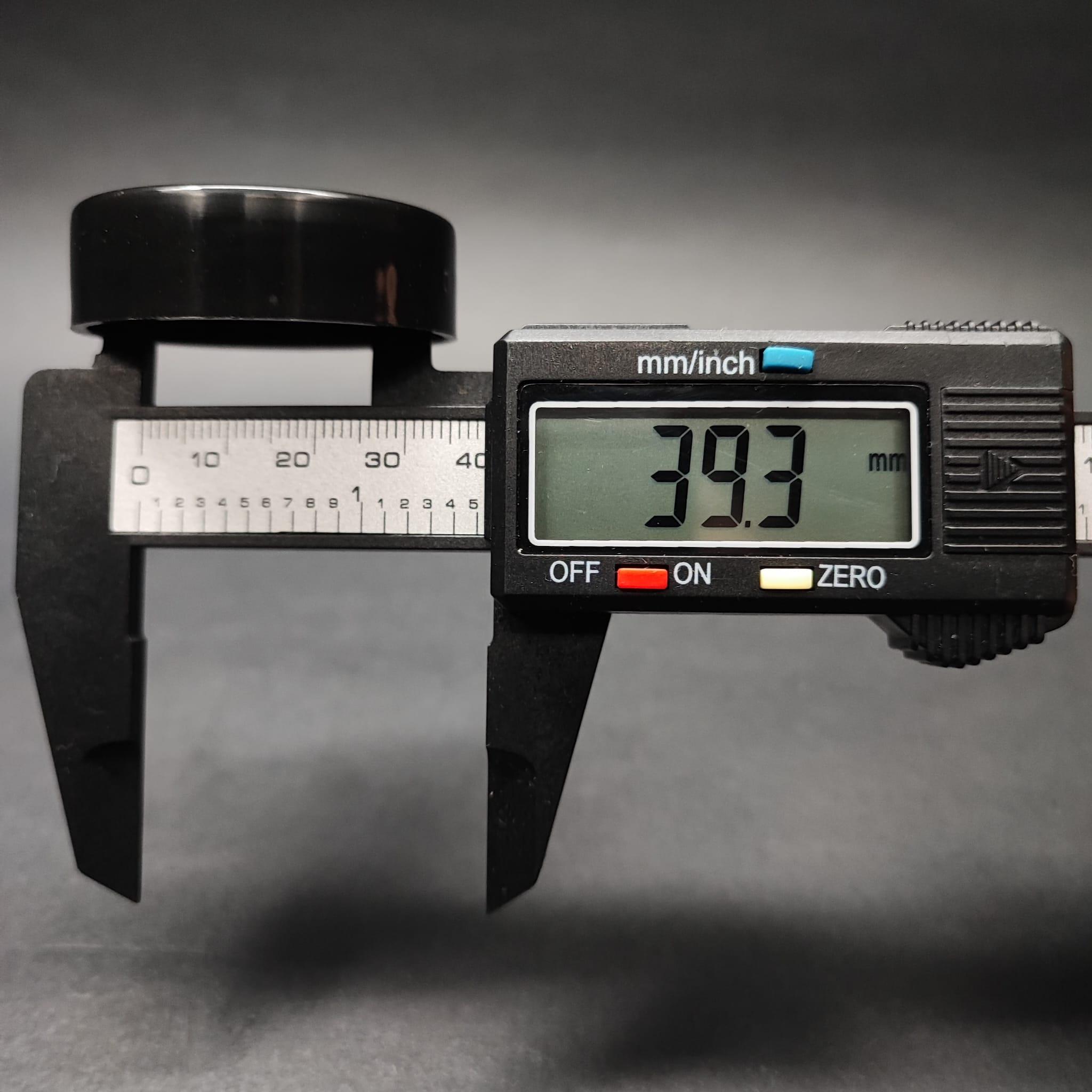 41 MM VİDALI PLASTİK KAPAK SİYAH