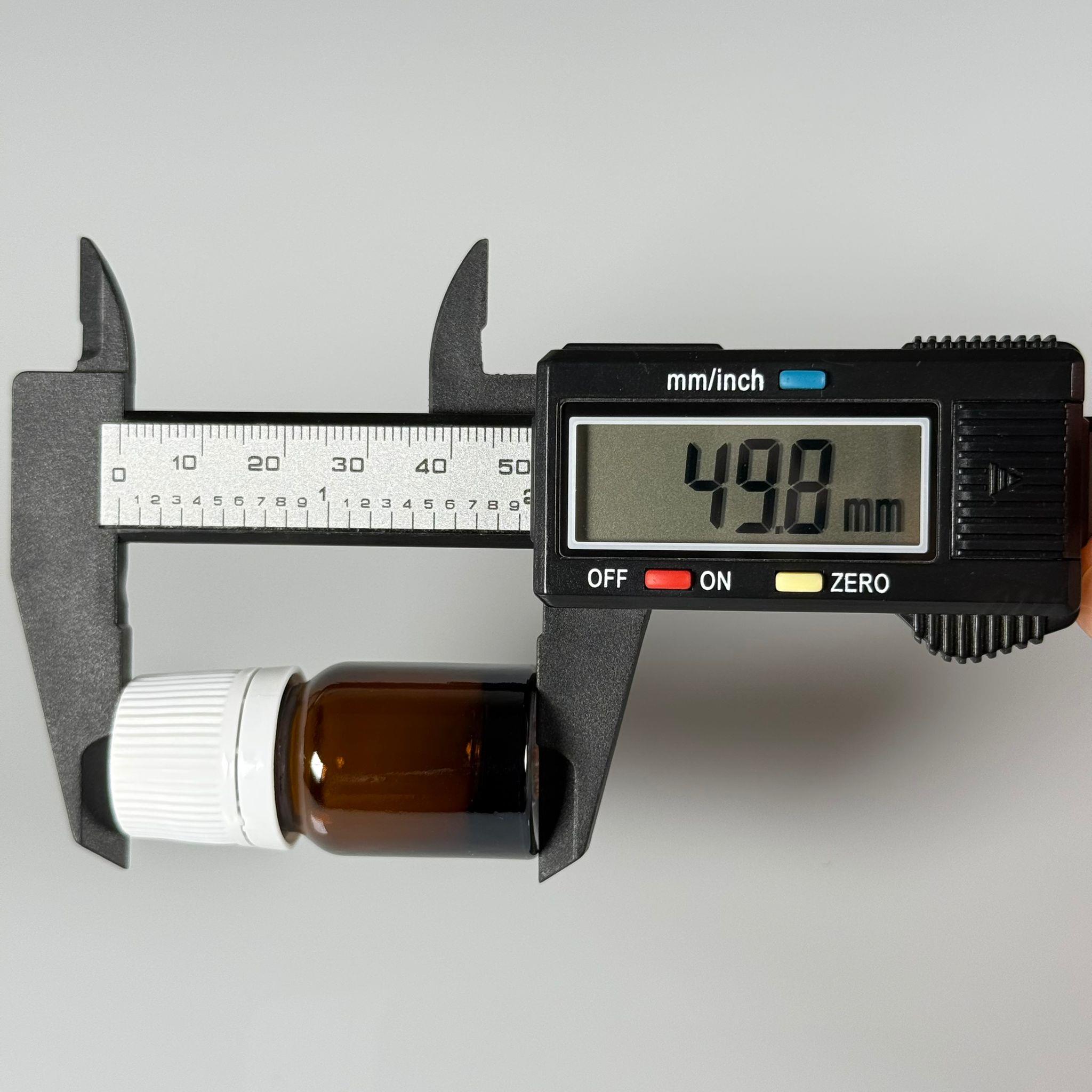 3 CC CAM AMBER KAHVERENGİ KİLİTLİ, KENDİNDEN CONTALI BEYAZ KAPAKLI - 3 ML DAR AĞIZLI İLAÇ ŞİŞESİ