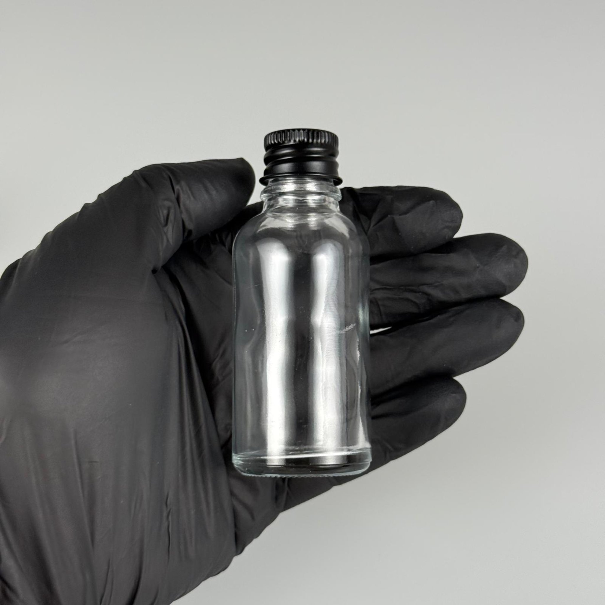 30 CC ŞEFFAF CAM ŞİŞE + KÖPÜK CONTALI SİYAH ALÜMİNYUM METAL KAPAKLI + DAMLALIKLI KOLONYA TIPALI TAKIM - 30 ML ŞEFFAF CAM ŞİŞE