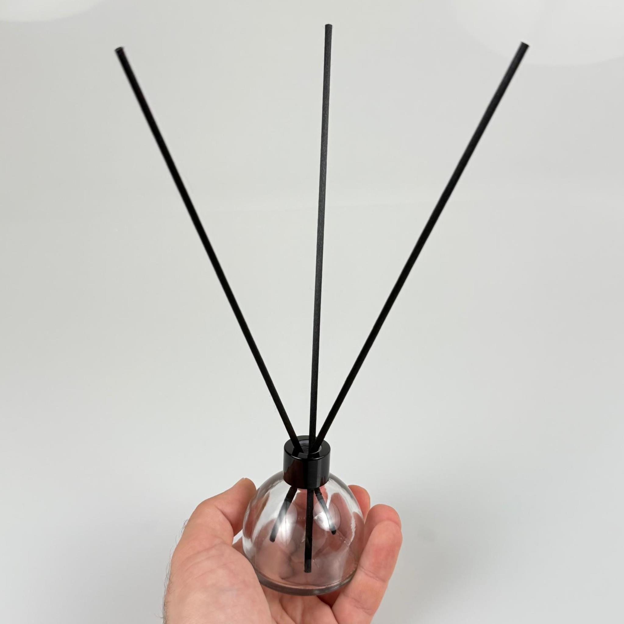 KUBBE MODEL CAM BAMBU ODA KOKUSU ŞİŞESİ + METAL SİYAH KAPAK + TIPA + 3 ADET FİBER BAMBU ÇUBUK - 50 ML SET TAKIM - HEDİYELİK PROMOSYON DİFFUSER ŞİŞELERİ