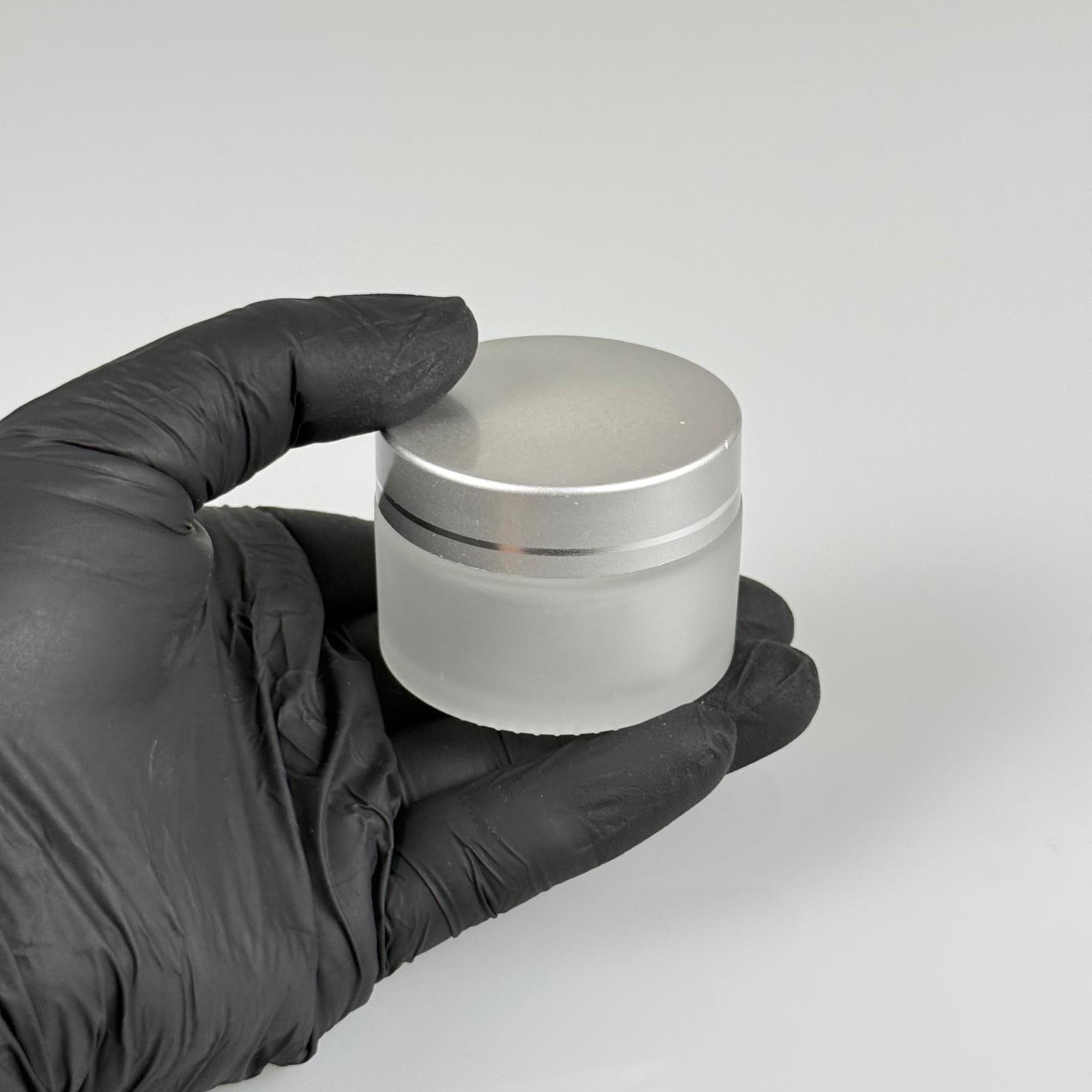 30 CC BUZLU CAM KREM KAVANOZU + YALDIZLI GÜMÜŞ KAPAK + İÇ TIPA - 30 ML Kozmetik ve Bakım Ürünleri İçin Cam Kavanozları