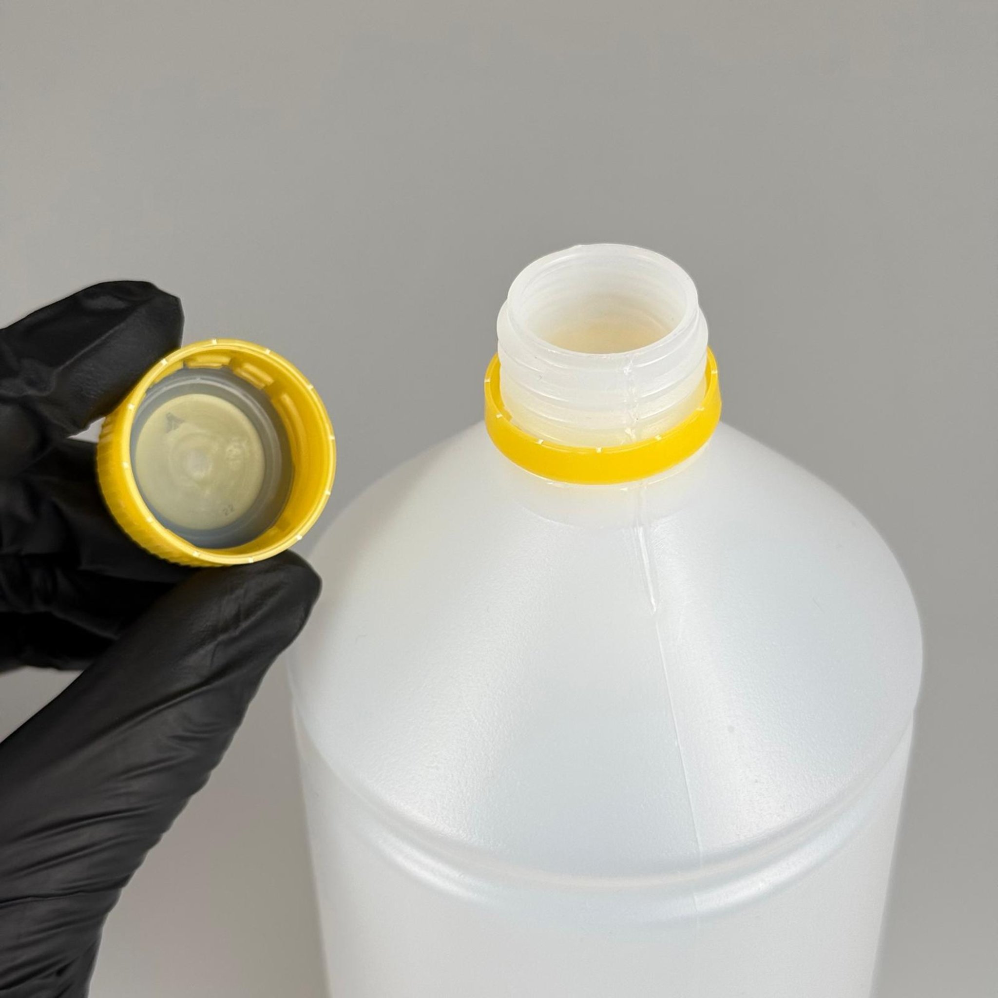 1000 CC TİNER ŞİŞESİ - SARI KİLİTLİ KAPAKLI - 1000 ML KİMYASALA DAYANIKLI PLASTİK ŞİŞE - 1 LT POLİETİLEN ŞİŞE