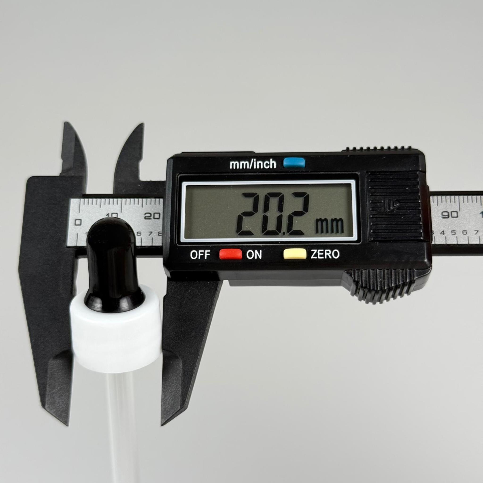 18 MM CAM DAMLALIKLI TAKIM - SİYAH EMZİK +  DELİKLİ PLASTİK DÜZ BEYAZ KAPAK + 132 MM CAM PİPET
