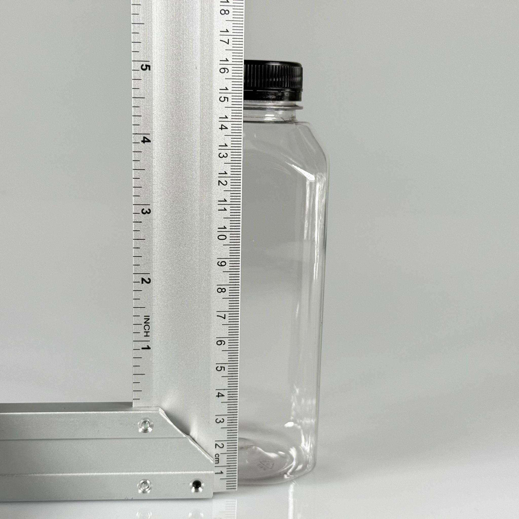 500 CC KÖŞELİ KARE PET ŞİŞE (28 GR) - 38 MM GENİŞ AĞIZLI SİYAH KİLİTLİ KAPAKLI - 500 ML DETOX, MEYVE SUYU, SMOOTHIE, AYRAN, SÜT, MEŞRUBAT VB İÇİN BOŞ PLASTİK ŞİŞELER