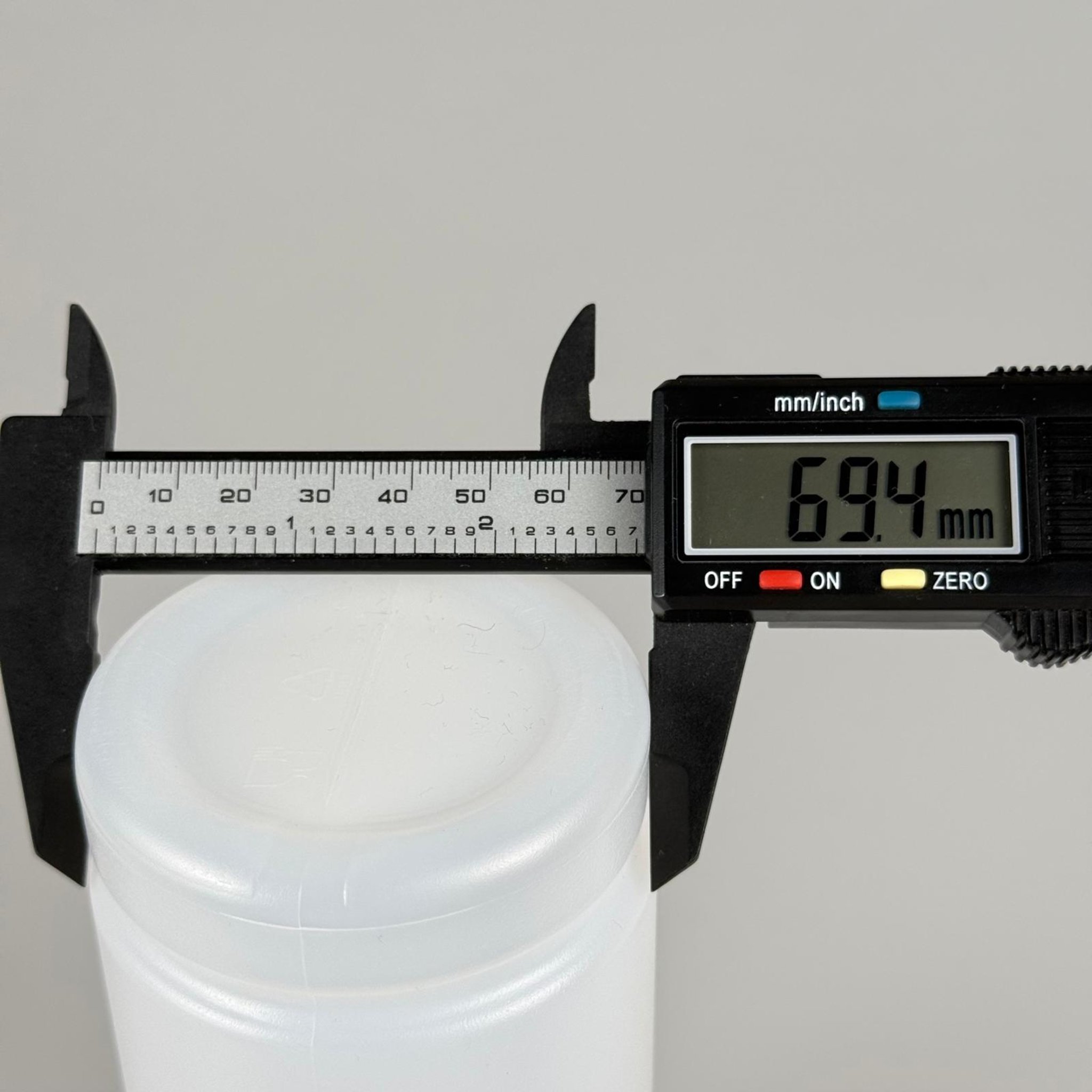 POMPALI ŞİŞE - 500 CC HDPE POLİETİLEN PLASTİK SİLİNDİR ŞEFFAF ŞİŞE + 28 MM POMPA SİYAH TAKIM
