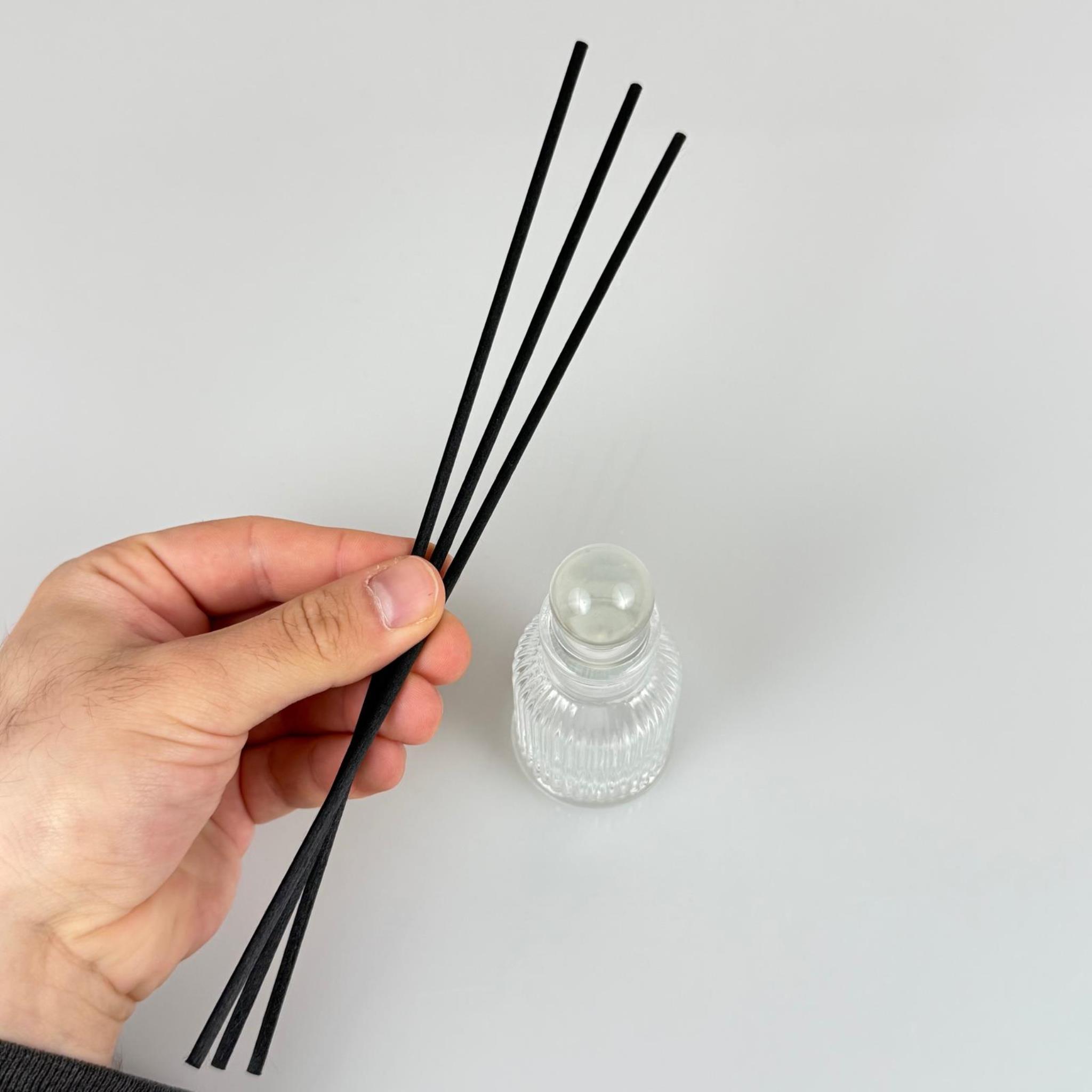 ÇİZGİLİ LÜKS MODEL CAM BAMBU ODA KOKUSU ŞİŞESİ + CAM TIPA + 3 ADET FİBER BAMBU ÇUBUK - 50 ML SET TAKIM - HEDİYELİK PROMOSYON LÜX DİFFUSER ŞİŞELERİ
