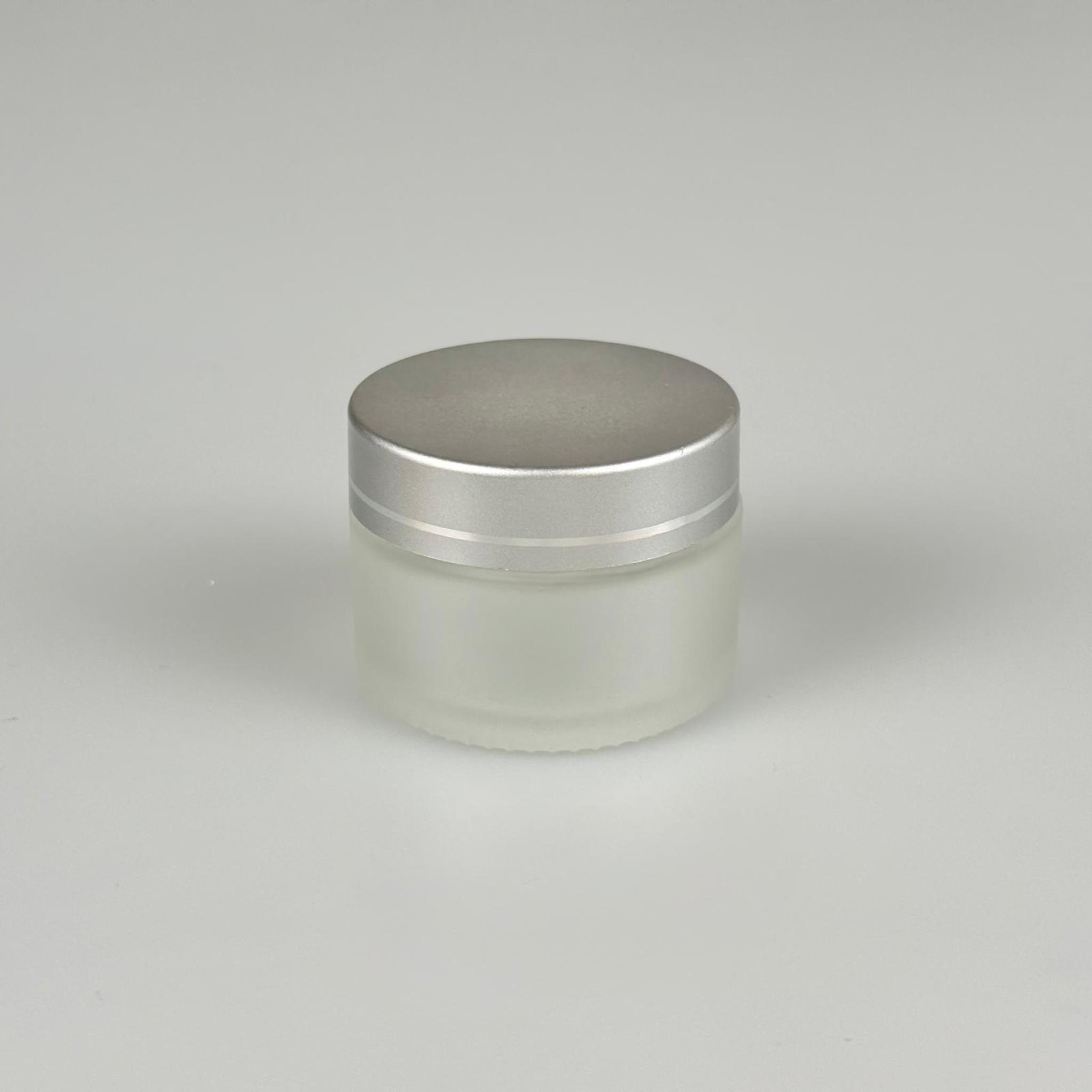 30 CC BUZLU CAM KREM KAVANOZU + YALDIZLI GÜMÜŞ KAPAK + İÇ TIPA - 30 ML Kozmetik ve Bakım Ürünleri İçin Cam Kavanozları