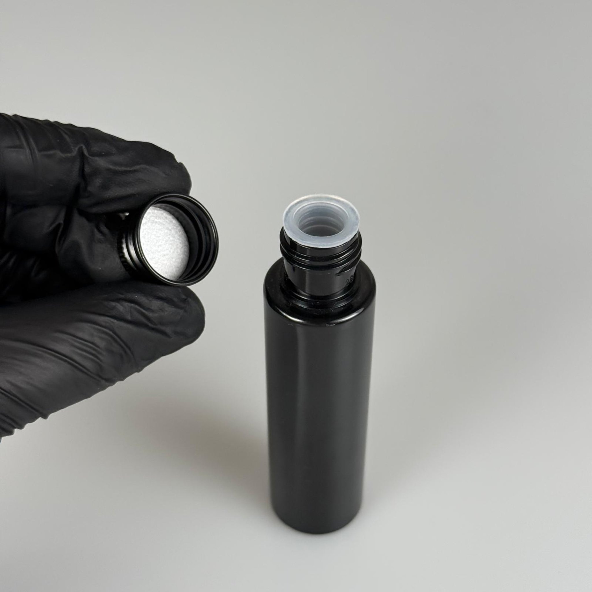 35 CC PET ŞİŞE - KÖPÜK CONTALI SİYAH ALÜMİNYUM METAL KAPAKLI + KÖR TIPALI TAKIM - 35 ML SİYAH PET ŞİŞE
