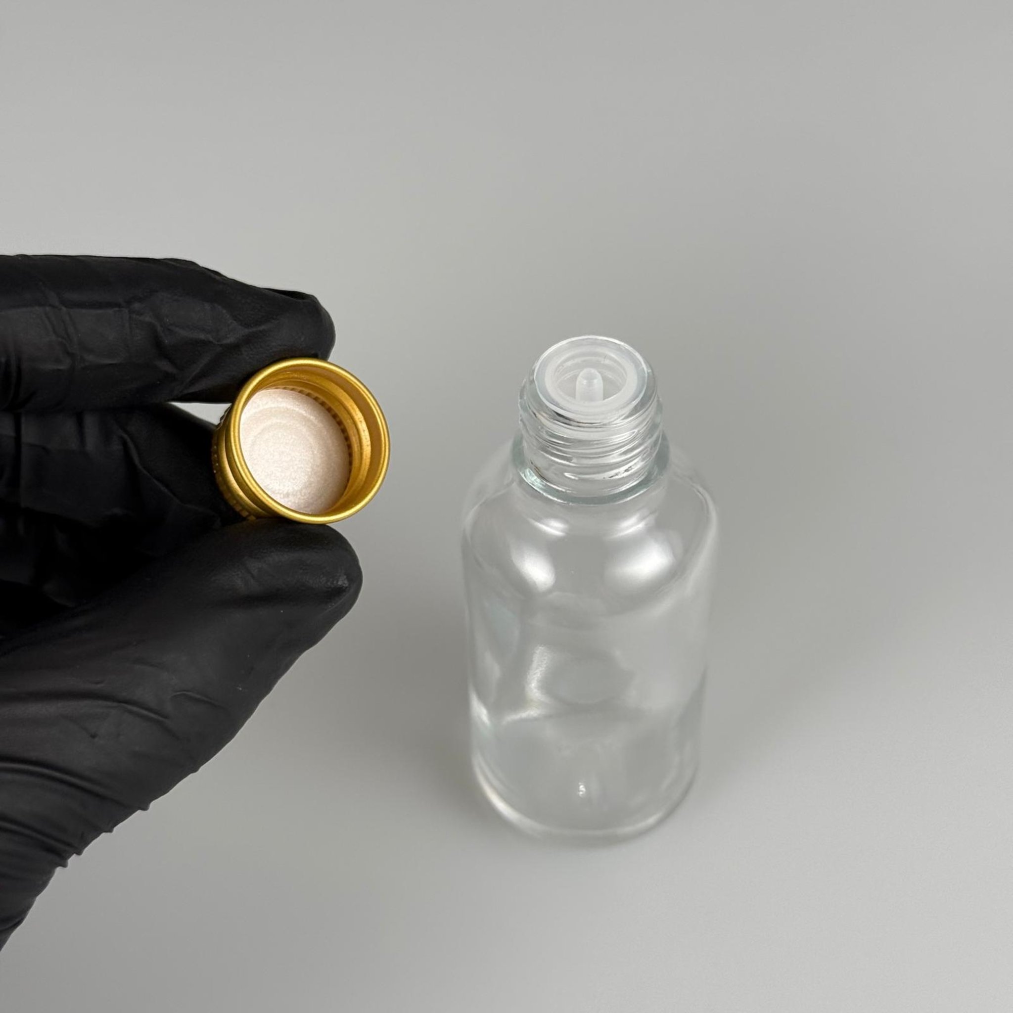 30 CC ŞEFFAF CAM ŞİŞE + KÖPÜK CONTALI GOLD ALÜMİNYUM METAL KAPAKLI + KOLONYA TIPALI TAKIM - 30 ML ŞEFFAF CAM ŞİŞE