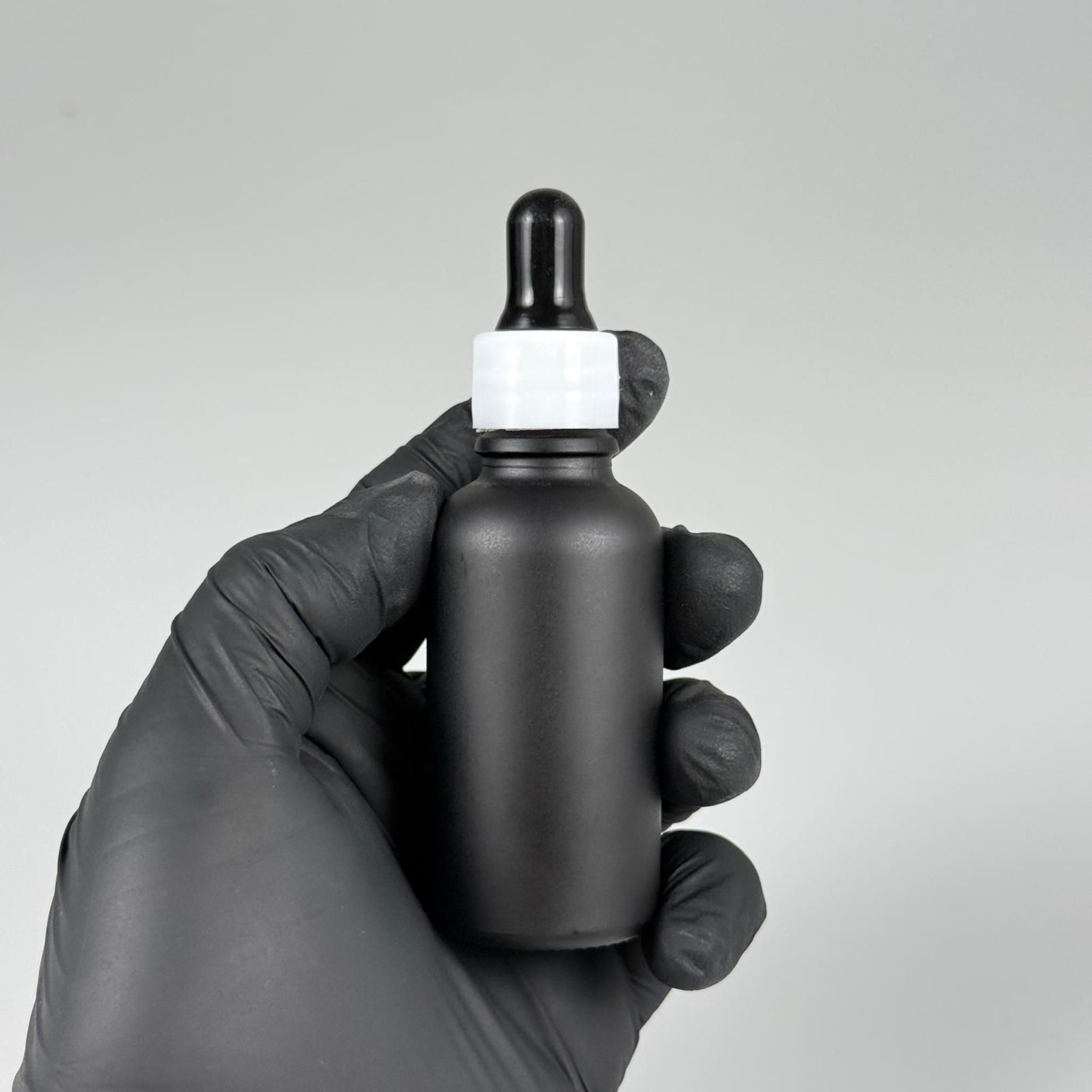 30 CC MAT SİYAH İNCE UÇLU CAM DAMLALIKLI ŞİŞE - SİYAH EMZİK + BEYAZ DÜZ KAPAK + CAM PİPET TAKIM - 30 ML MAT SİYAH DAMLALIKLI ŞİŞE SETİ