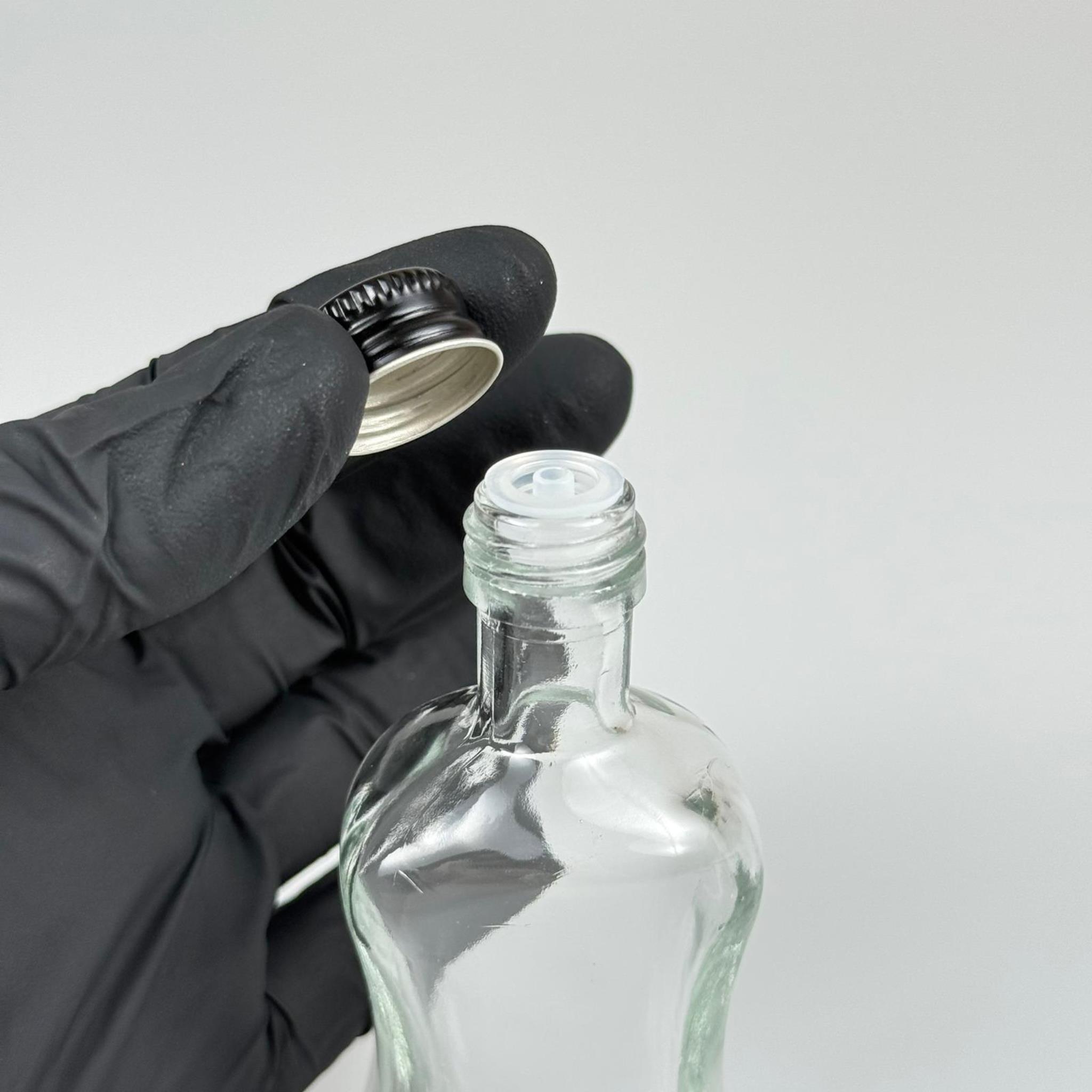 50 CC BOĞAZLI İNCE BELLİ CAM ŞİŞE - SİYAH METAL KAPAKLI KOLONYA TIPALI - 50 ML PRESTİJLİ ŞİŞE
