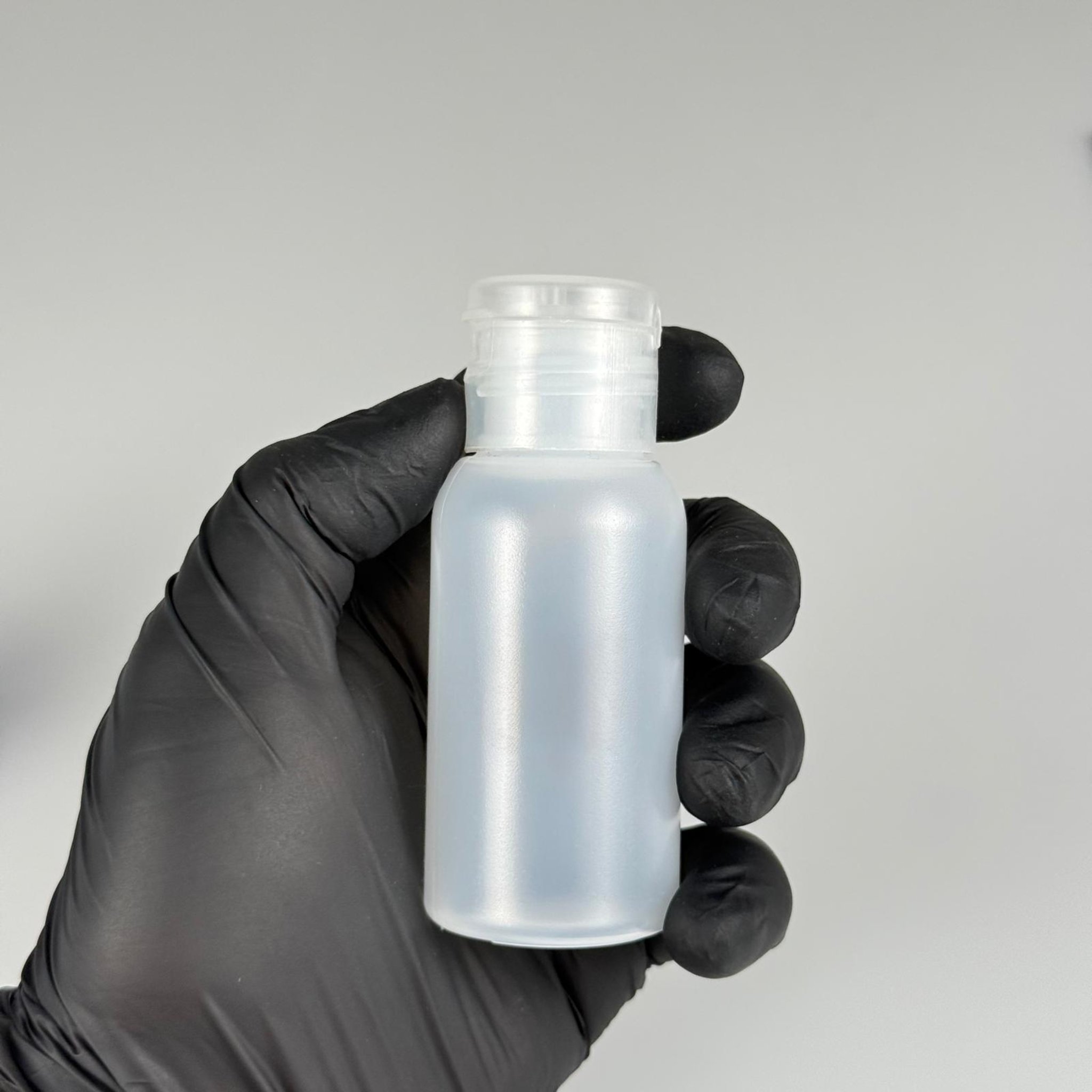 50 ML SIKILABİLİR YUMUŞAK POLİETİLEN PE PLASTİK ŞİŞE - ŞEFFAF FLİPTOP AKITICI ŞAMPUAN KAPAKLI - 50 cc sos, yağ, kartuş, mürekkep vb için boş şişeler