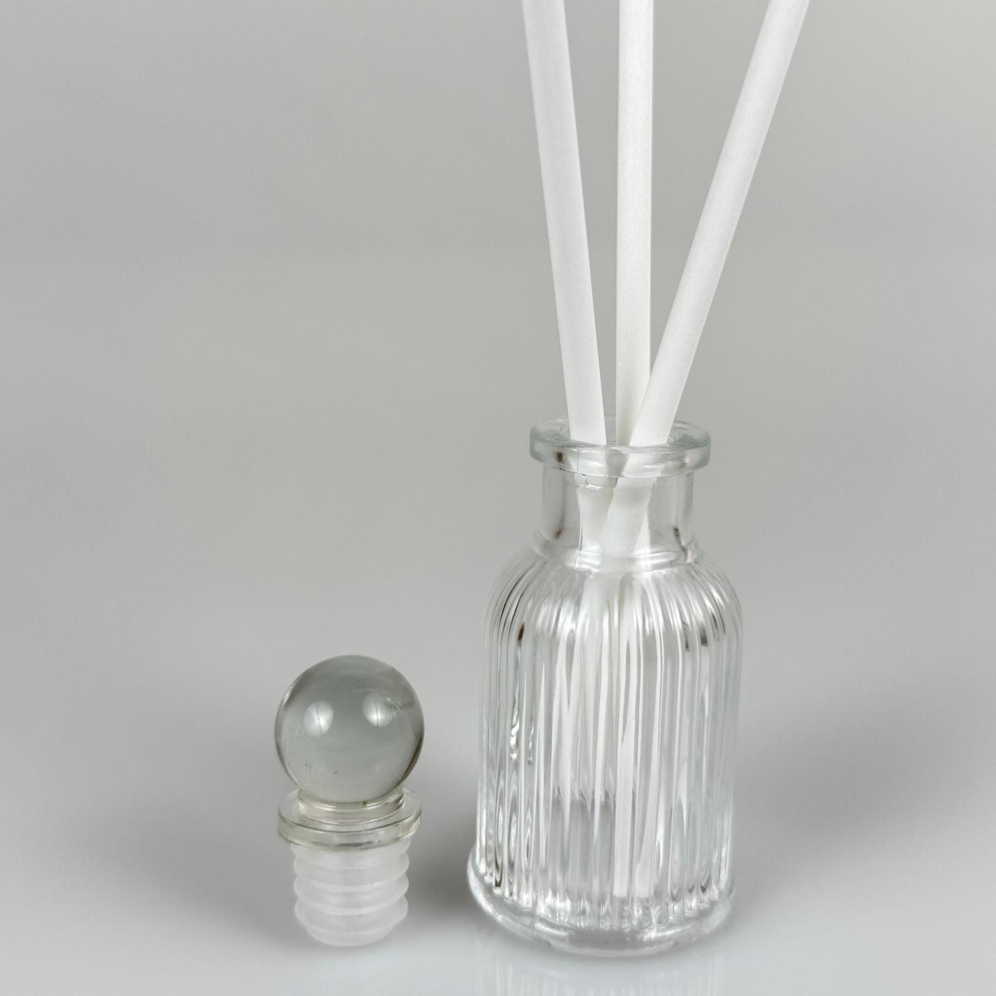 ÇİZGİLİ LÜKS MODEL CAM BAMBU ODA KOKUSU ŞİŞESİ + CAM TIPA + 3 ADET FİBER BEYAZ BAMBU ÇUBUK - 50 ML SET TAKIM - HEDİYELİK PROMOSYON LÜX DİFFUSER ŞİŞELERİ