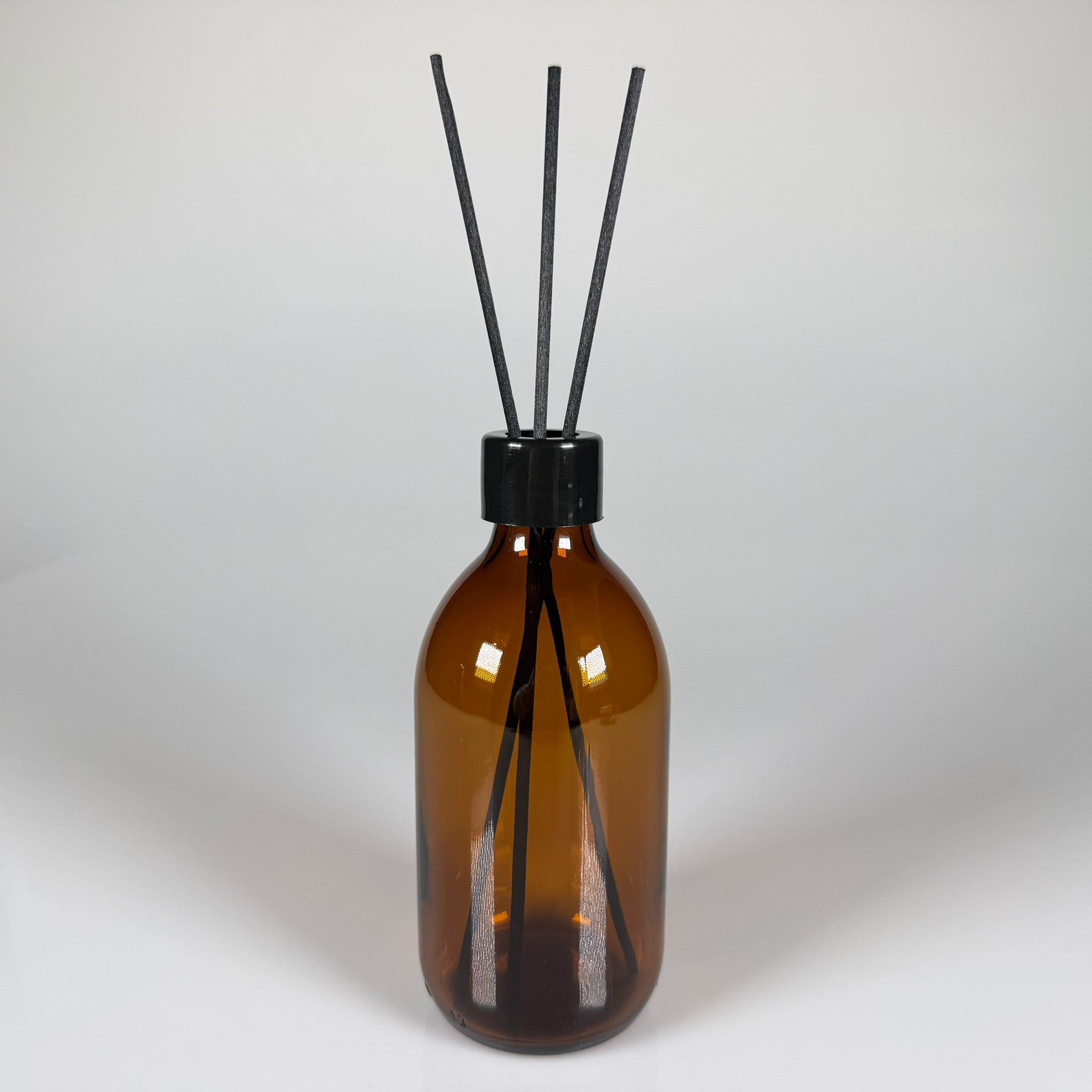 300 CC AMBER CAM BAMBU ODA KOKUSU ŞİŞESİ - 300 ML ÇUBUKLU BAMBU ODA KOKUSU ŞİŞESİ - DİFÜZÖR ŞİŞE- CAM ŞİŞE + SİYAH VİDALI KAPAK + KÖR TIPA + 3 ADET FİBER SİYAH BAMBU ÇUBUK