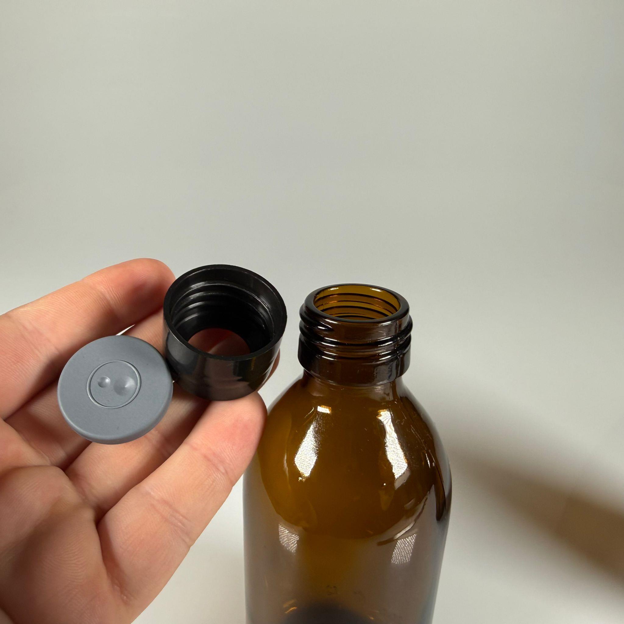 FLAKON ENJEKTÖR SERUM ŞİŞESİ - 200 ML ECZA CAM ŞİŞE + VİDALI DELİKLİ KAPAK (ELLE ÇEVİREREK KAPANIR) + KAUÇUK BUTİL TIPA TAKIM