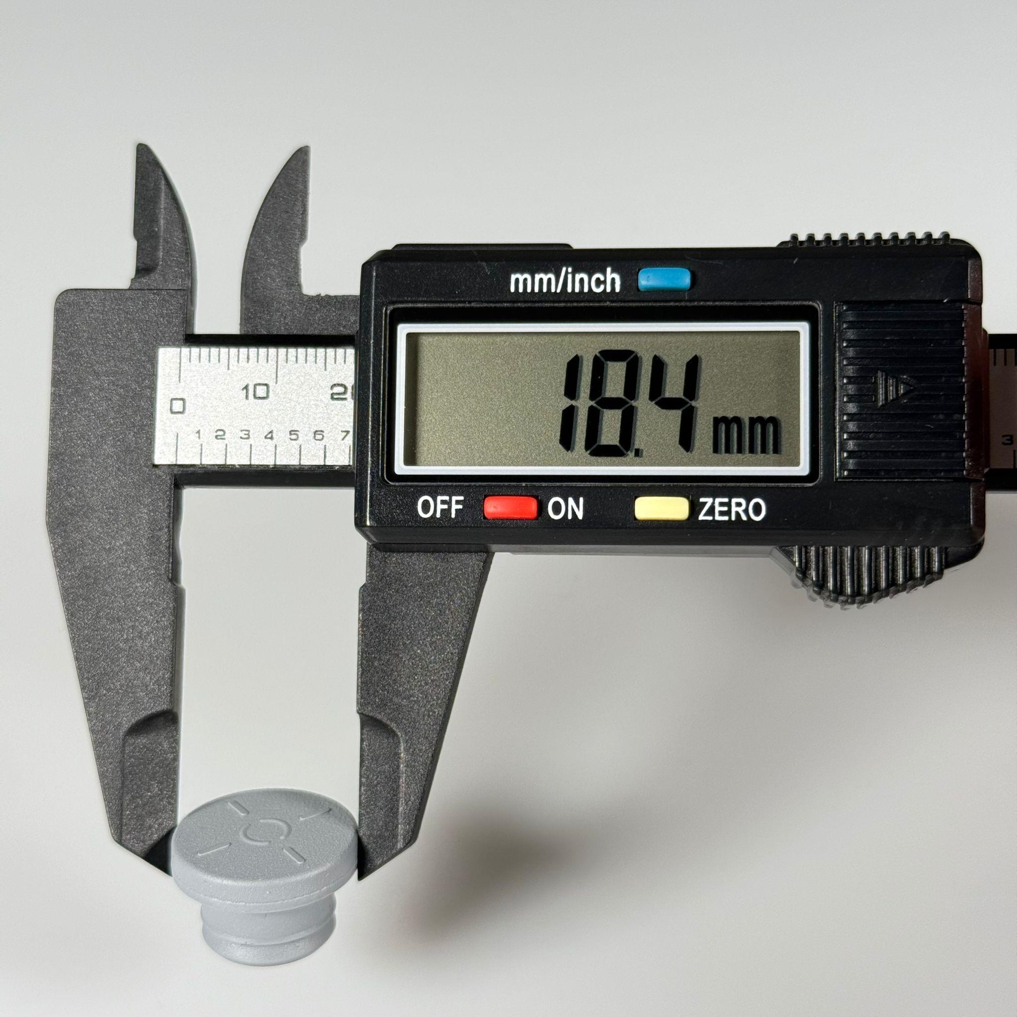 PENİSİLİN FLAKON KAUÇUK TAPA - BUTIL TAPA - UZUN GRİ (20 AĞIZ FLAKON ŞİŞELERE UYAR) - AÇIK GRİ