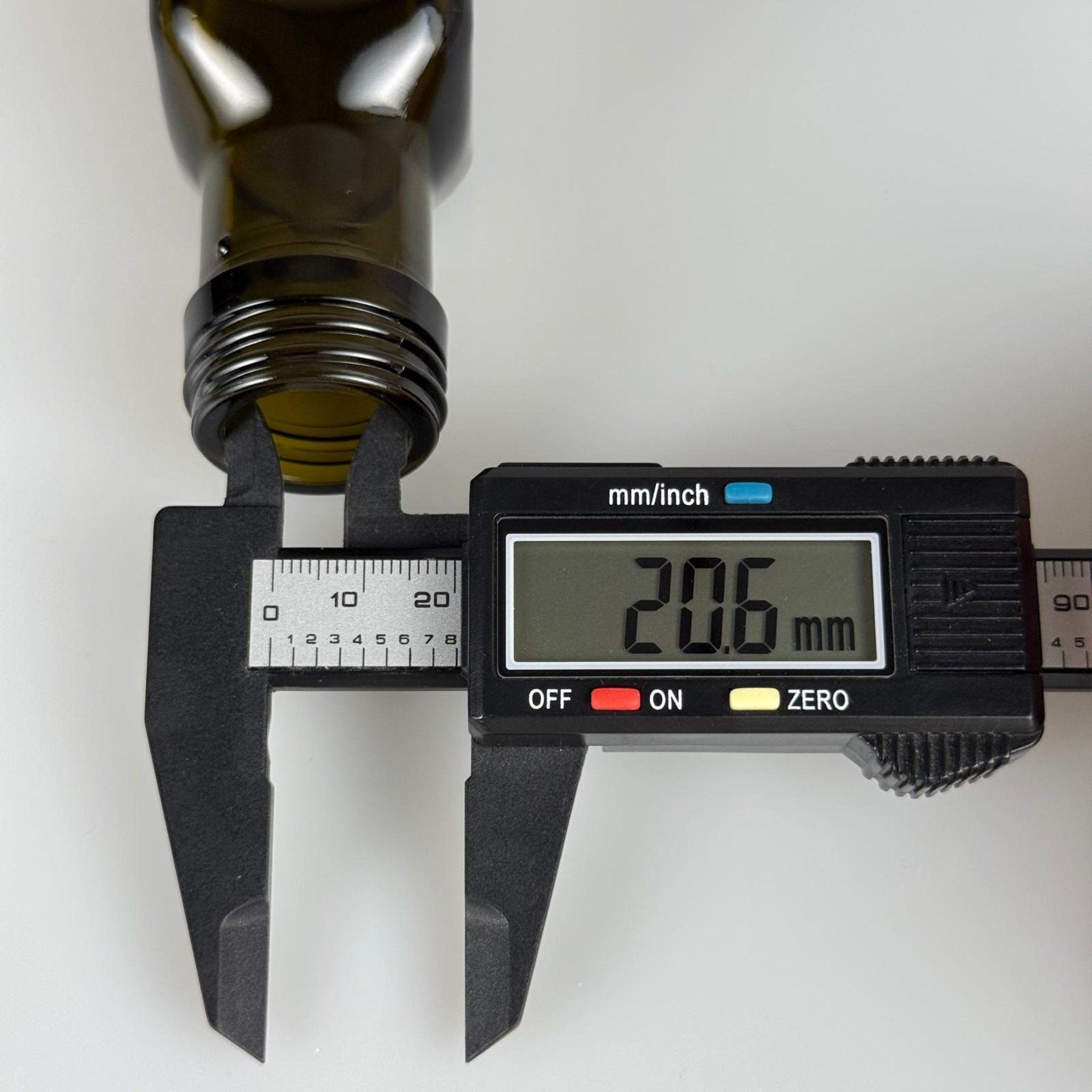 100 CC MARASKA CAM ŞİŞE KOYU YEŞİL (31 MM AĞIZ) KAPAKSIZ  - 100 ML KÖŞELİ KARE MARASCA YAĞ VE SOS ŞİŞELERİ