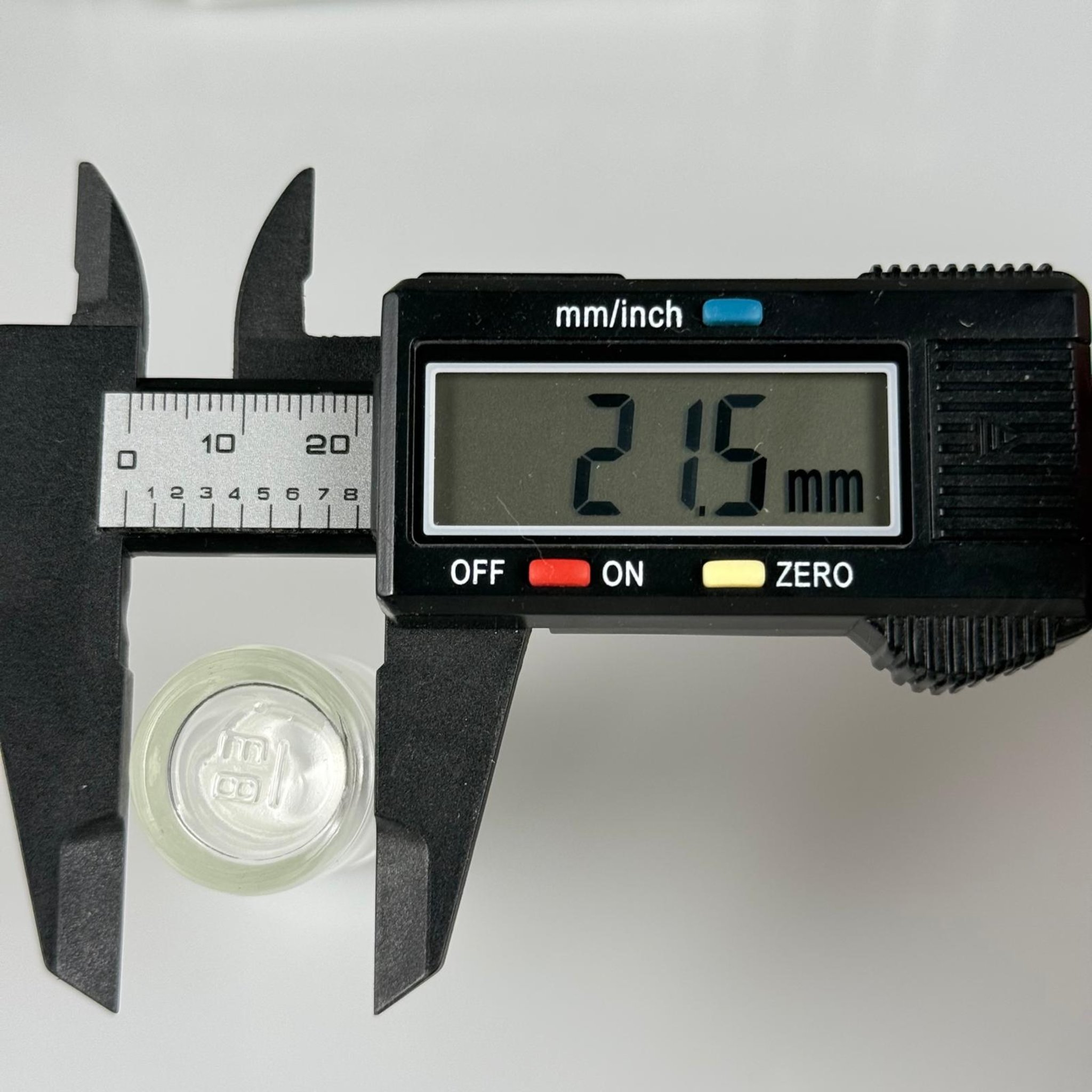 50 ADET KAPAKLI MİNİK CAM ŞİŞE (6 ML) + KOLAY DOLUM ŞIRINGASI SETİ - ARI SÜTÜ, YAĞ NUMUNESİ, ESANS VB İÇİN CAM ŞİŞELER