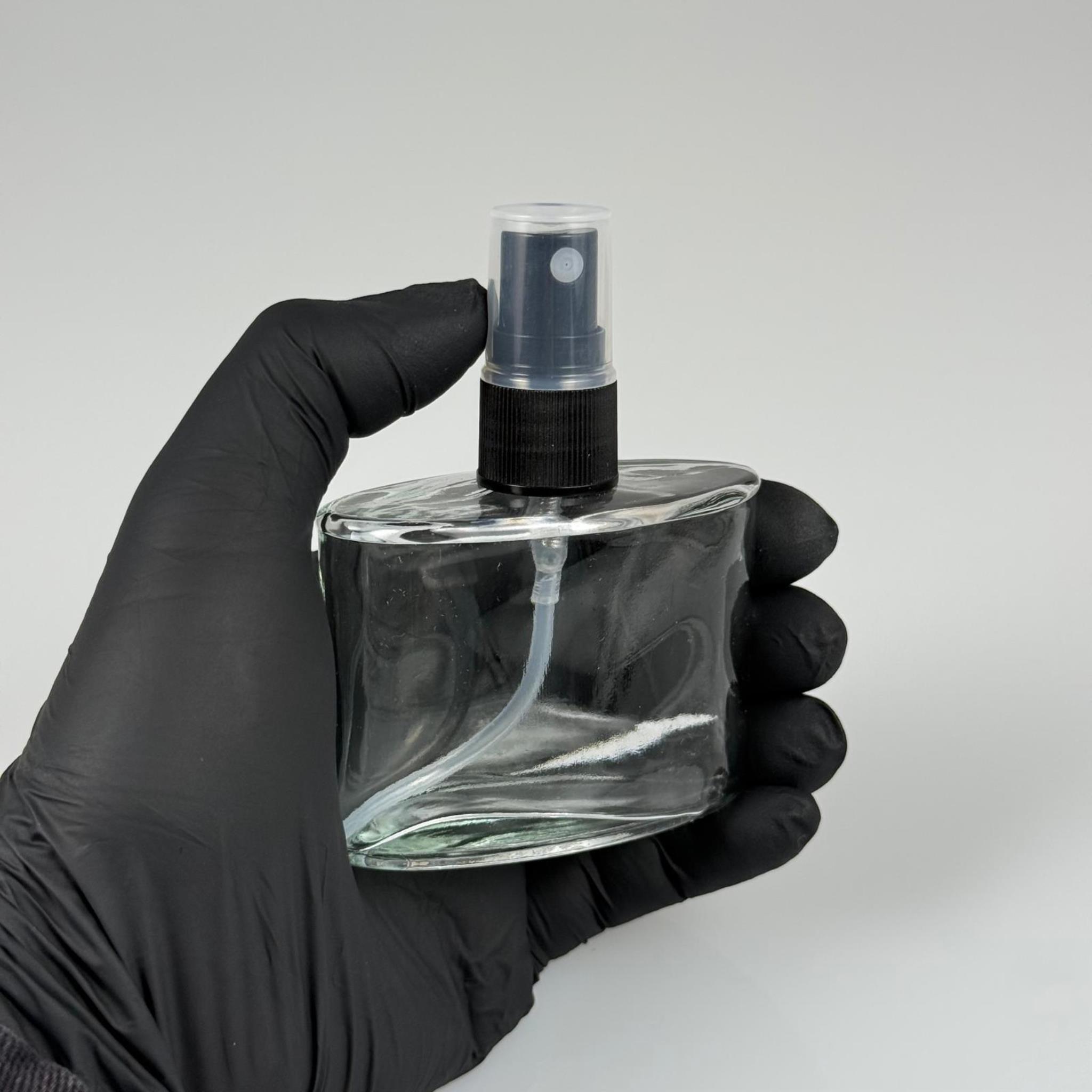 50 CC YASSI KÖŞELİ CAM ŞİŞE + SİYAH SPREY FISFIS - 50 ML HEDİYELİK CAM KOLONYA ŞİŞESİ - DÜĞÜN, NİŞAN, SÖZ, KINA, CENAZE, PROMOSYON İÇİN HEDİYELİK KOLONYA ŞİŞELERİ