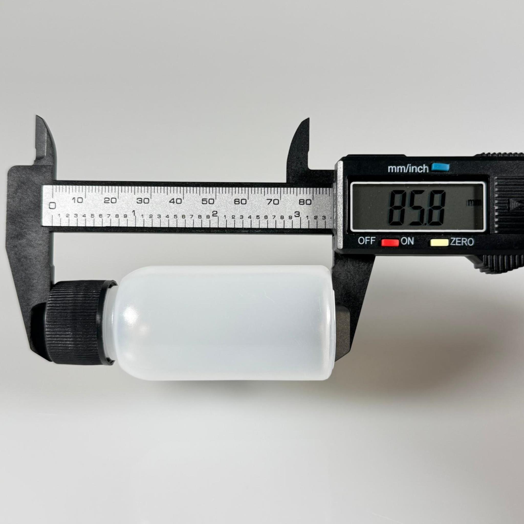 50 ML SIKILABİLİR YUMUŞAK POLİETİLEN PE PLASTİK ŞİŞE - CONTALI SİYAH KAPAKLI - 50 cc sos, yağ, kartuş, mürekkep vb için boş şişeler