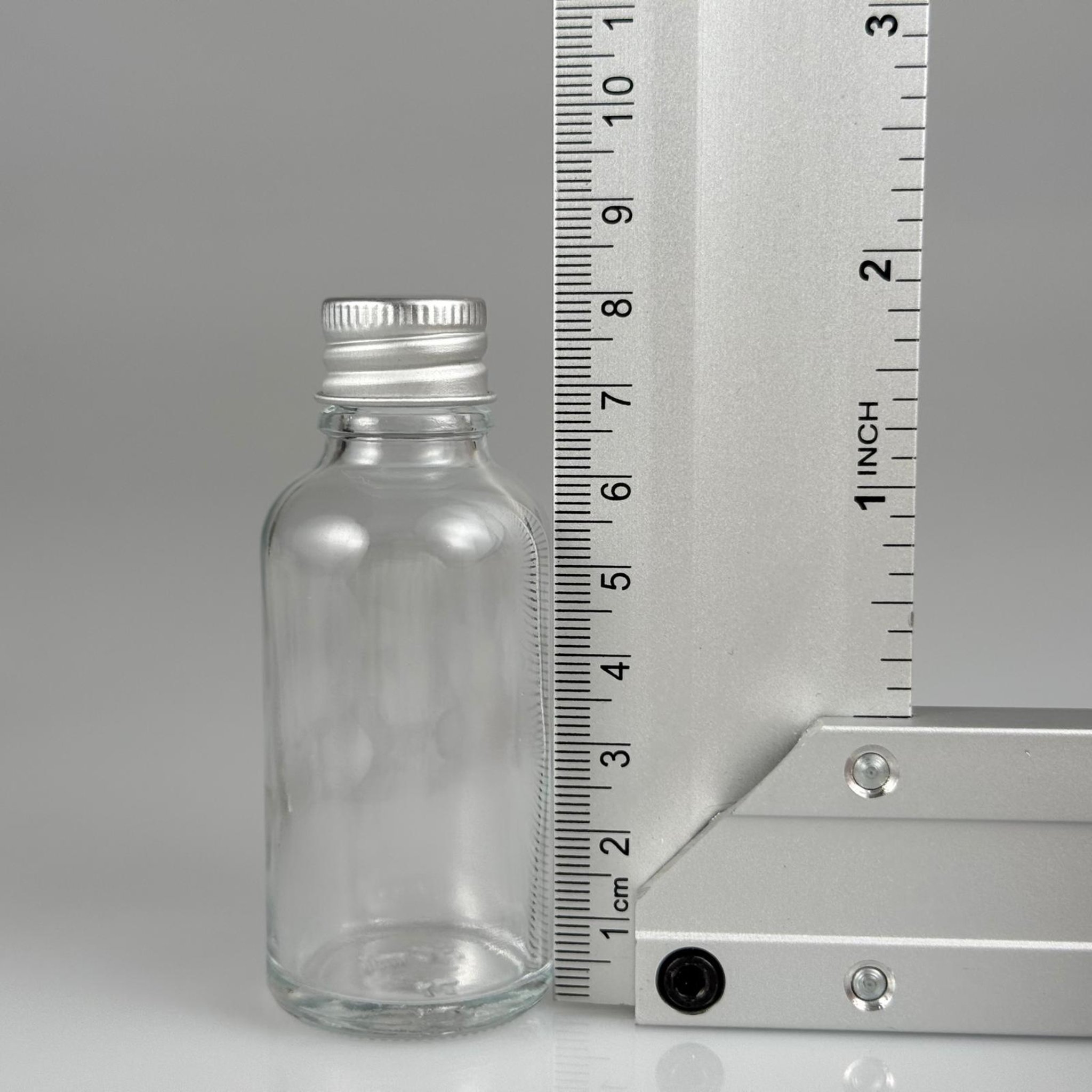 30 CC ŞEFFAF CAM ŞİŞE + KÖPÜK CONTALI GÜMÜŞ ALÜMİNYUM METAL KAPAKLI TAKIM - 30 ML ŞEFFAF CAM ŞİŞE
