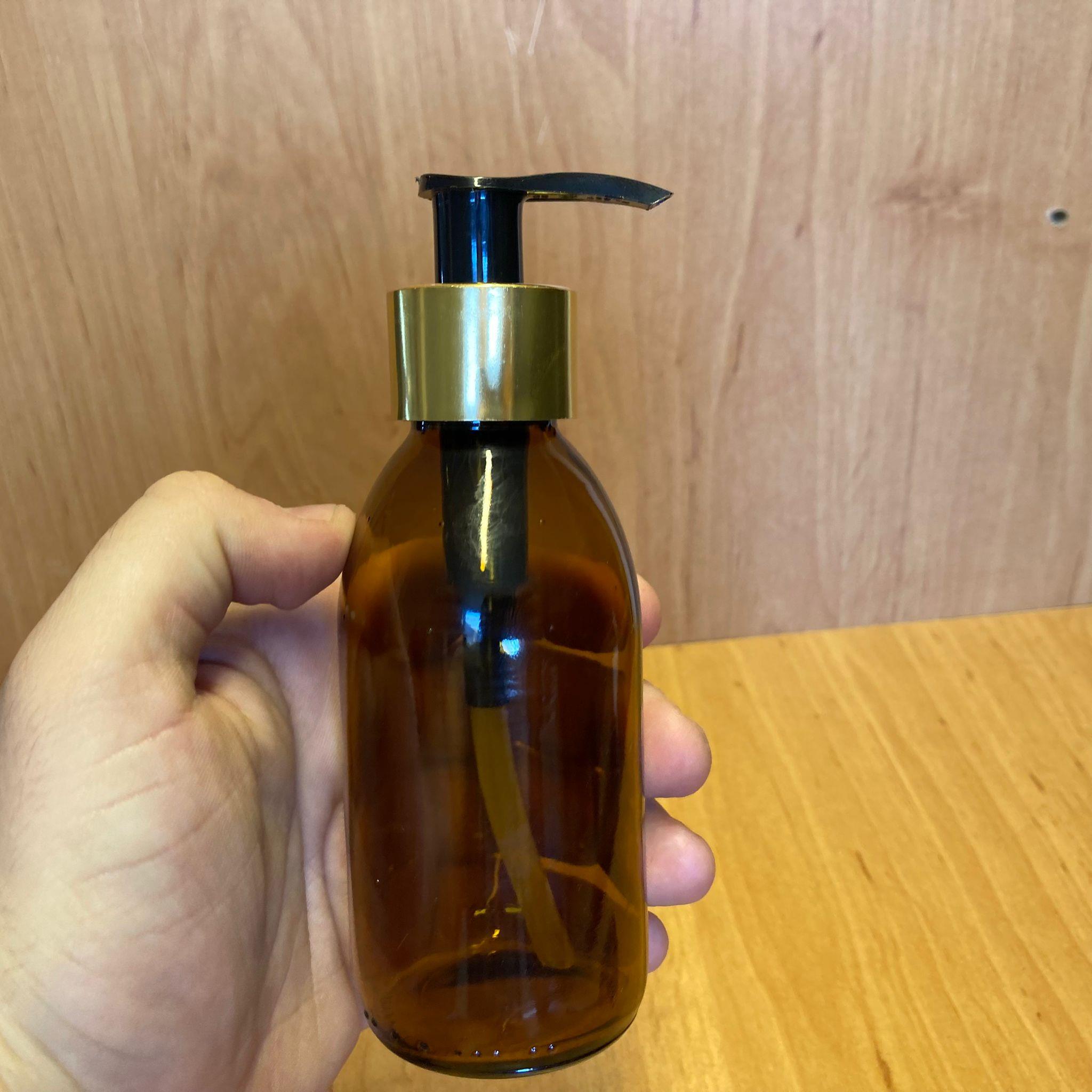 150 CC AMBER CAM ŞİŞE - GOLD POMPALI - 150 ML KAHVERENGİ POMPALI ŞİŞE