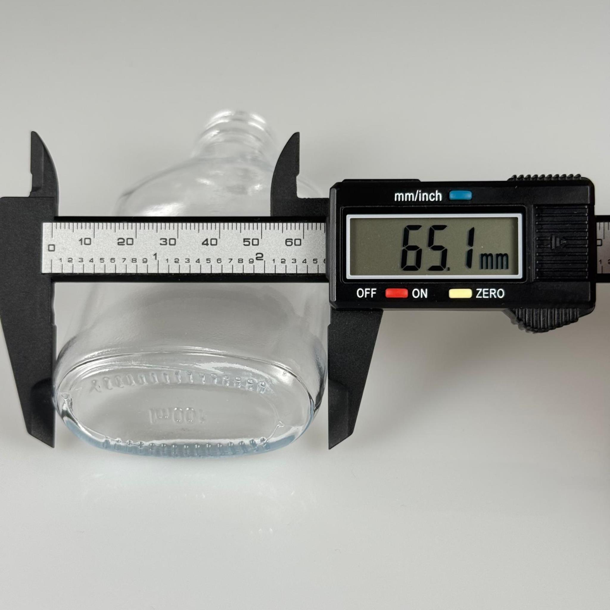 100 CC YASSI CAM ŞİŞE - SİYAH METAL ALÜMİNYUM KAPAKLI - 100 ML CAM ŞİŞE - SOĞUK KAHVE İÇİN COLD BREW ŞİŞESİ