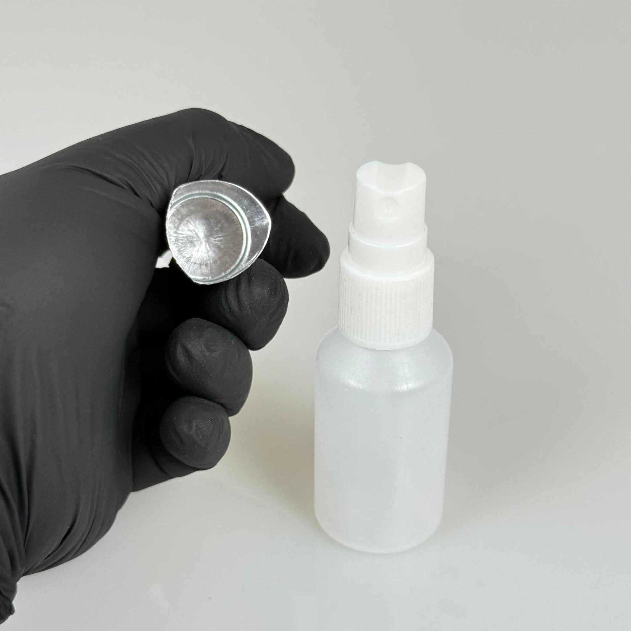 30 ML POLİETİLEN KOLONYA, PARFÜM VB ŞİŞELERİ - METAL ALÜMİNYUM GÜMÜŞ KAPAK + VİDALI SPREY + 30 CC NATÜREL ŞİŞE SET TAKIM