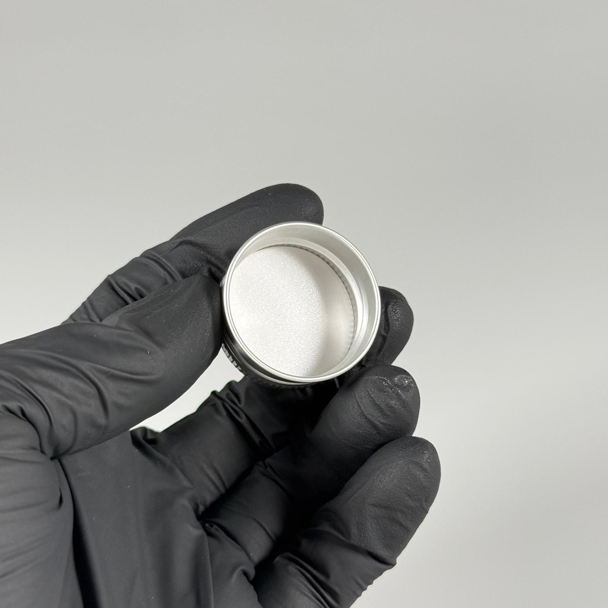 31/18 MM VİDALI METAL ALÜMİNYUM GÜMÜŞ KAPAK - 31 MM VİDALI AĞIZ DORİKA, MARASKA, GALON ŞİŞELER İÇİN ELLE KAPANABİLİR METAL KAPAK