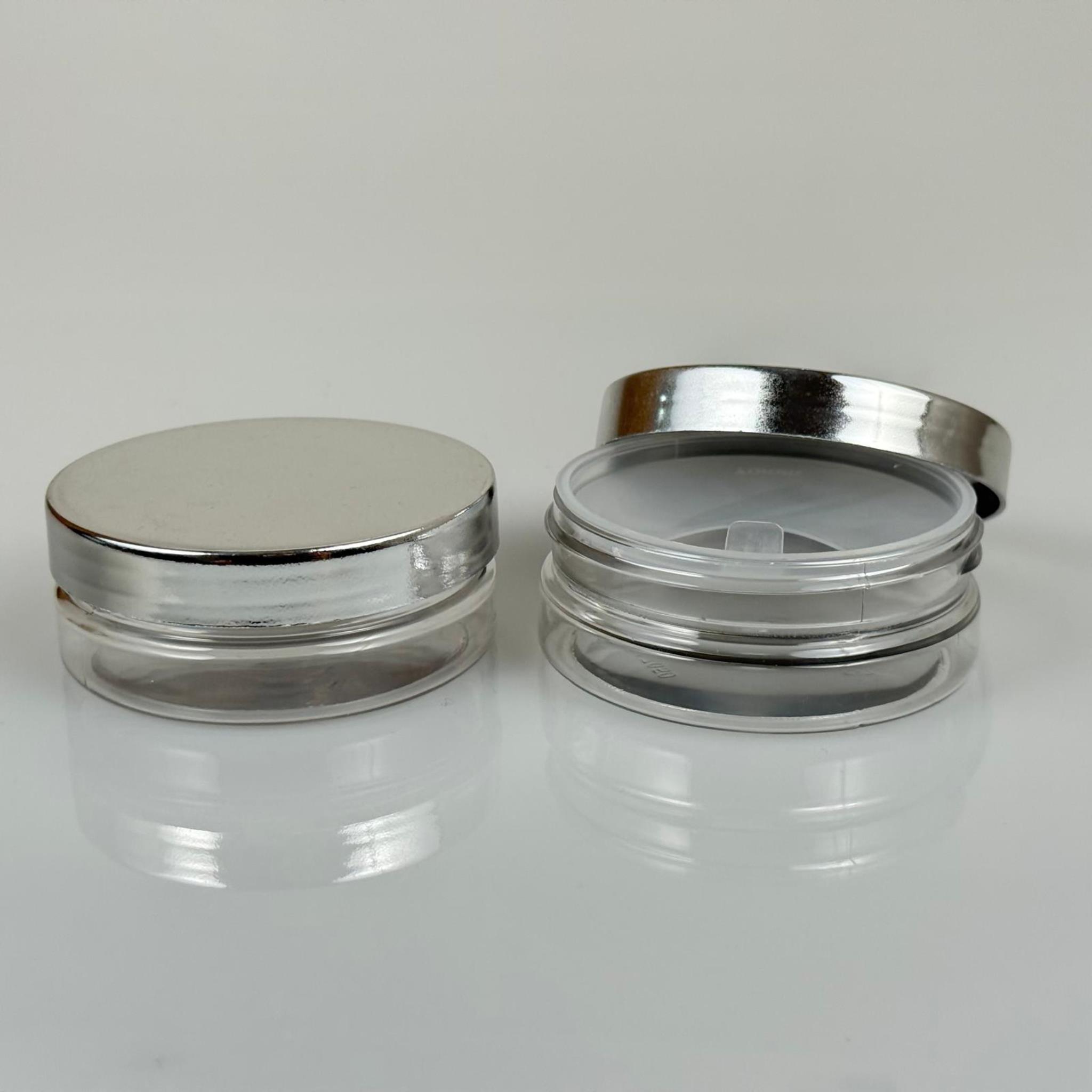 50 ML SERT PET KAVANOZ + GÜMÜŞ KAPLAMALI PLASTİK KAPAK + İÇ TIPA - 50 CC KALIN ŞEFFAF PLASTİK KAVANOZ GÜMÜŞ KAPLAMALI PLASTİK KAPAKLI İÇ TIPALI TAKIM - KREM KAVANOZLARI