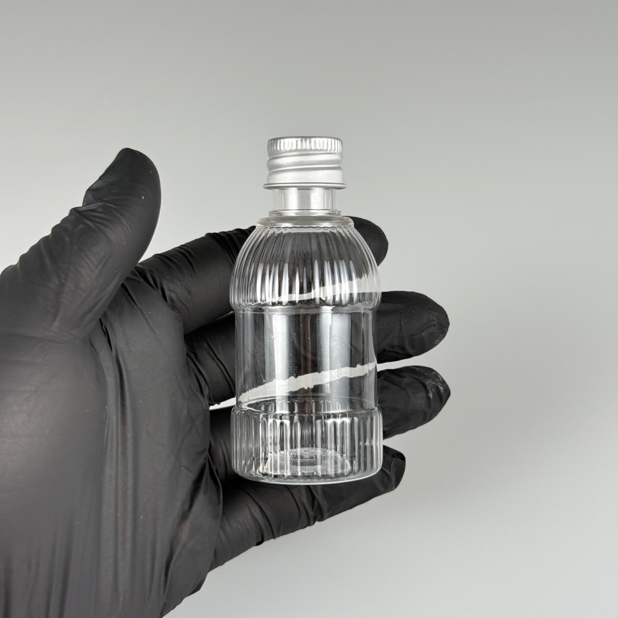50 CC MANDALİNA MODEL PET ŞİŞE + KÖPÜK CONTALI GÜMÜŞ ALÜMİNYUM METAL KAPAKLI + KÖR TIPALI TAKIM - 50 ML TOMBUL PET ŞİŞE