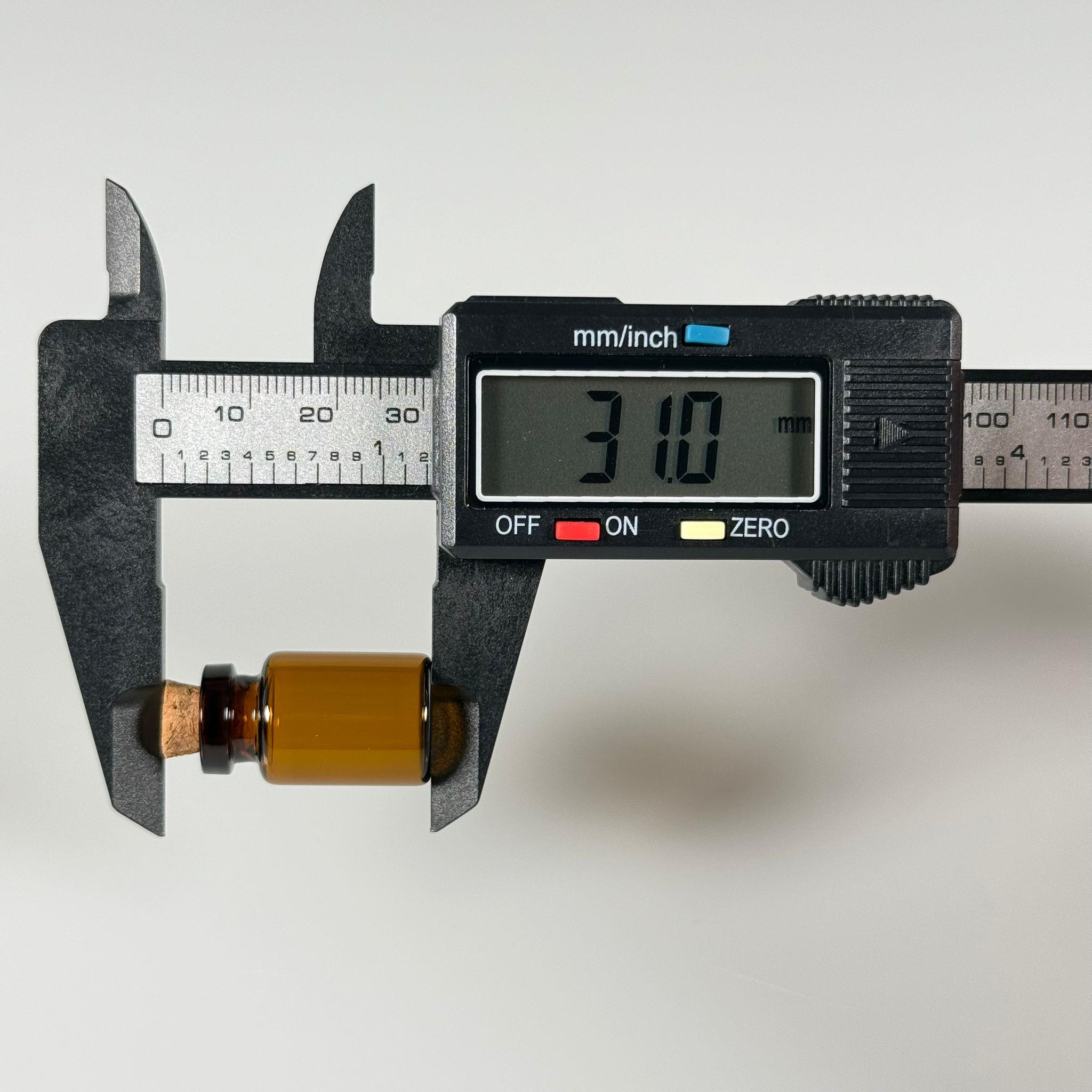 MİNİ CAM ŞİŞE MANTAR TIPALI 2 CC - anahtarlık, aksesuar. kolye, minyatür, mektup, tılsım vb için 2 ml amber küçük cam şişeler