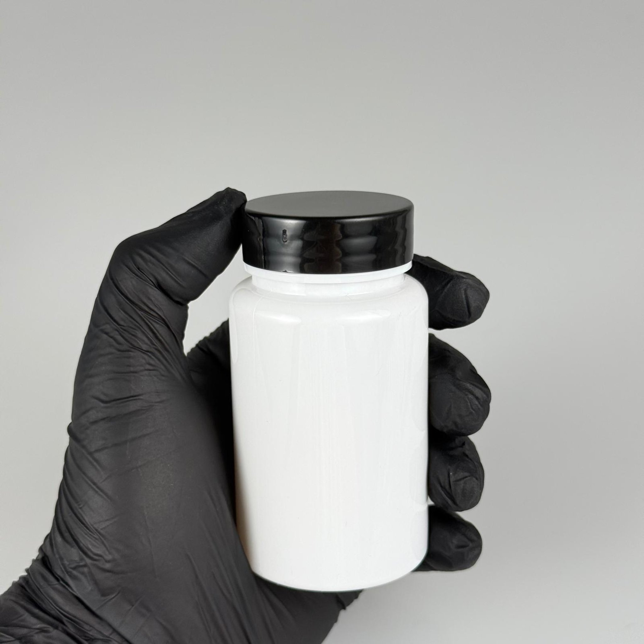 100 CC BEYAZ PET TABLET ŞİŞESİ - SİYAH KAPAKLI - 100 ML KAPSÜL KUTUSU - İLAÇ ŞİŞESİ - MEDİKAL HAP ŞİŞESİ - FARMASÖTİK KAVANOZ