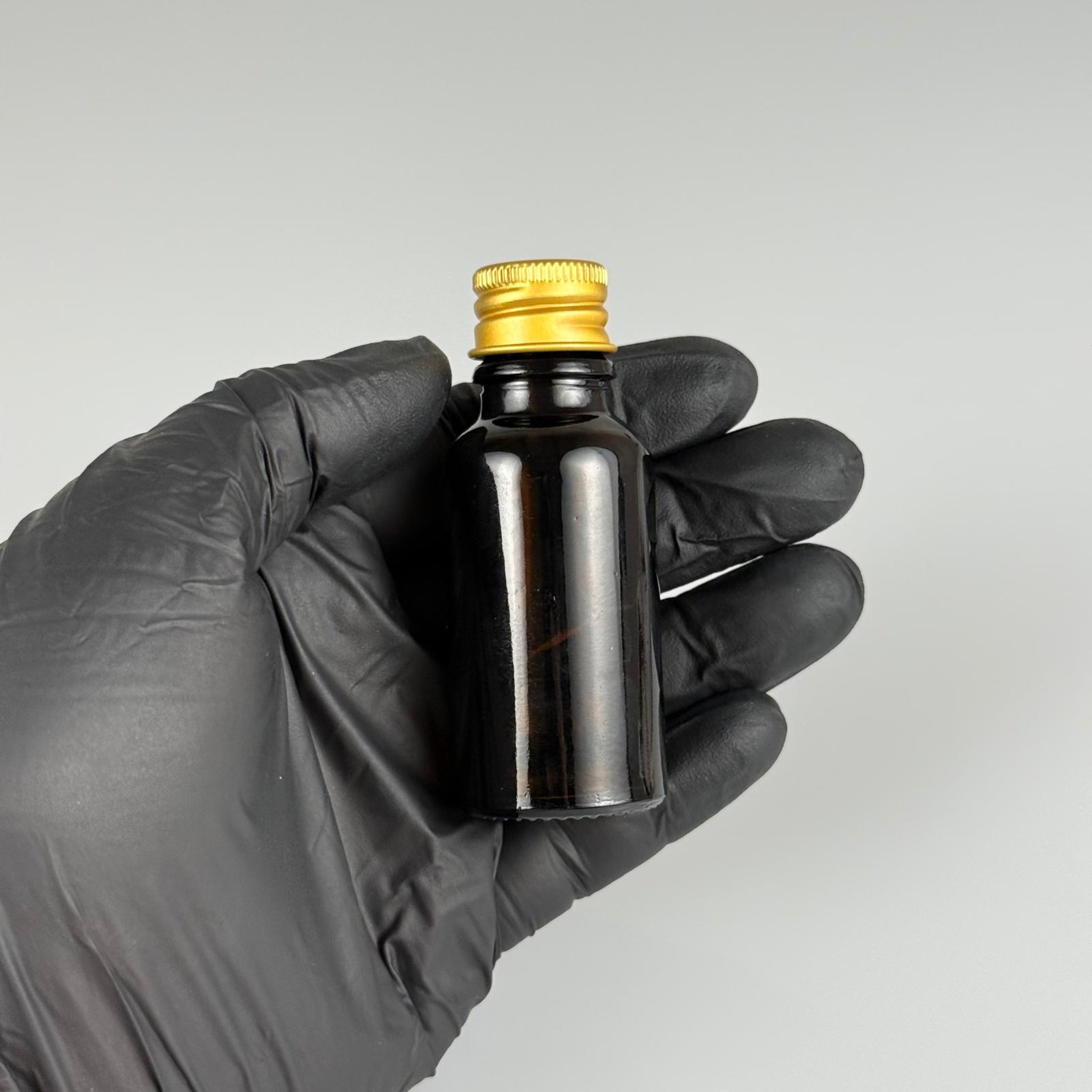 20 CC AMBER CAM ŞİŞE + KÖPÜK CONTALI GMOLD ALÜMİNYUM METAL KAPAKLI + DAMLALIKLI KOLONYA TIPALI TAKIM - 20 ML KAHVERENGİ CAM ŞİŞE