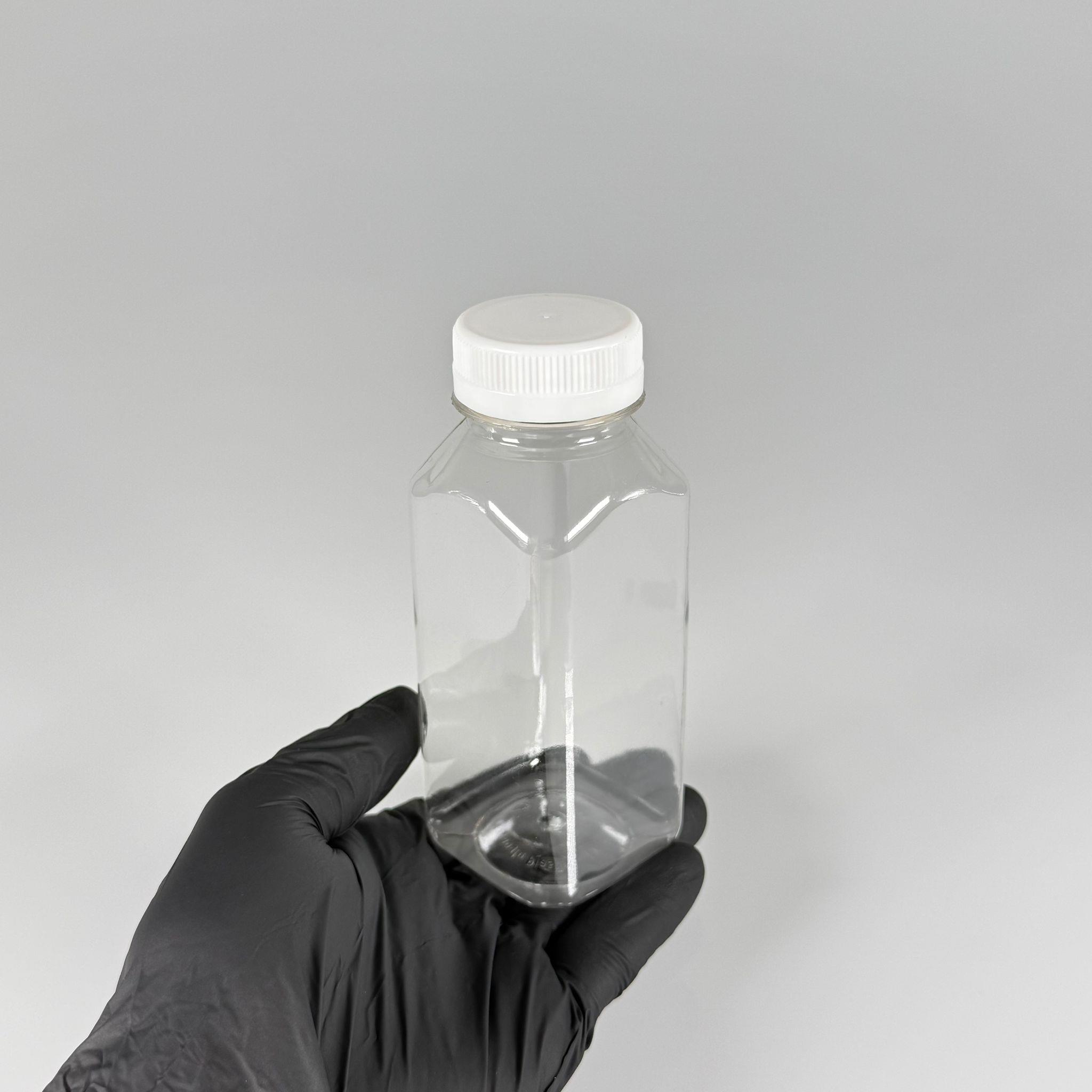 250 CC KÖŞELİ KARE PET ŞİŞE (18,5 GR) - 38 MM GENİŞ AĞIZLI BEYAZ KİLİTLİ KAPAKLI - 250 ML DETOX, MEYVE SUYU, SMOOTHIE, AYRAN, SÜT, MEŞRUBAT VB İÇİN BOŞ PLASTİK ŞİŞELER