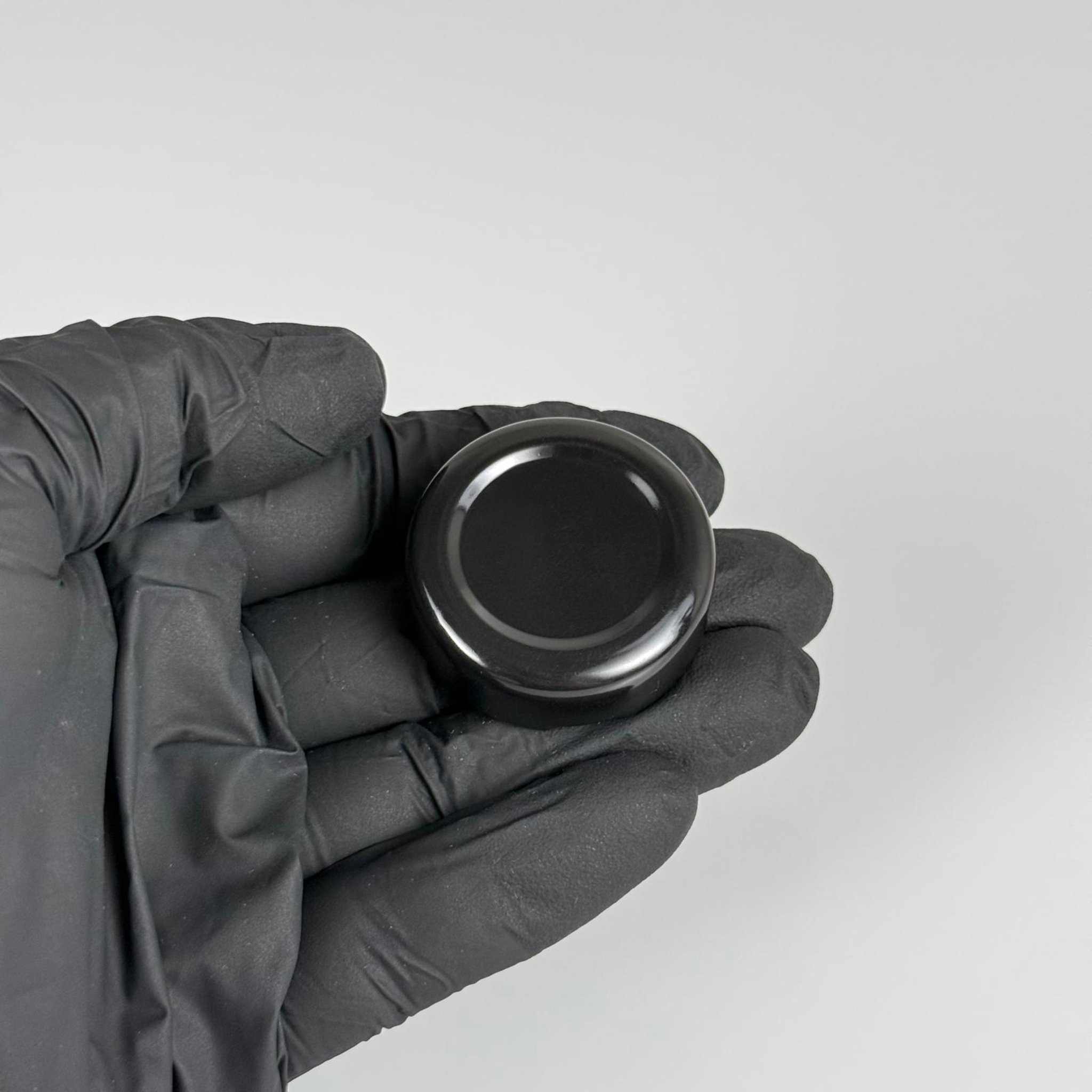 33 MM TWİST-OFF DERİN SİYAH METAL KAPAK (33MTO469 DÜZ)