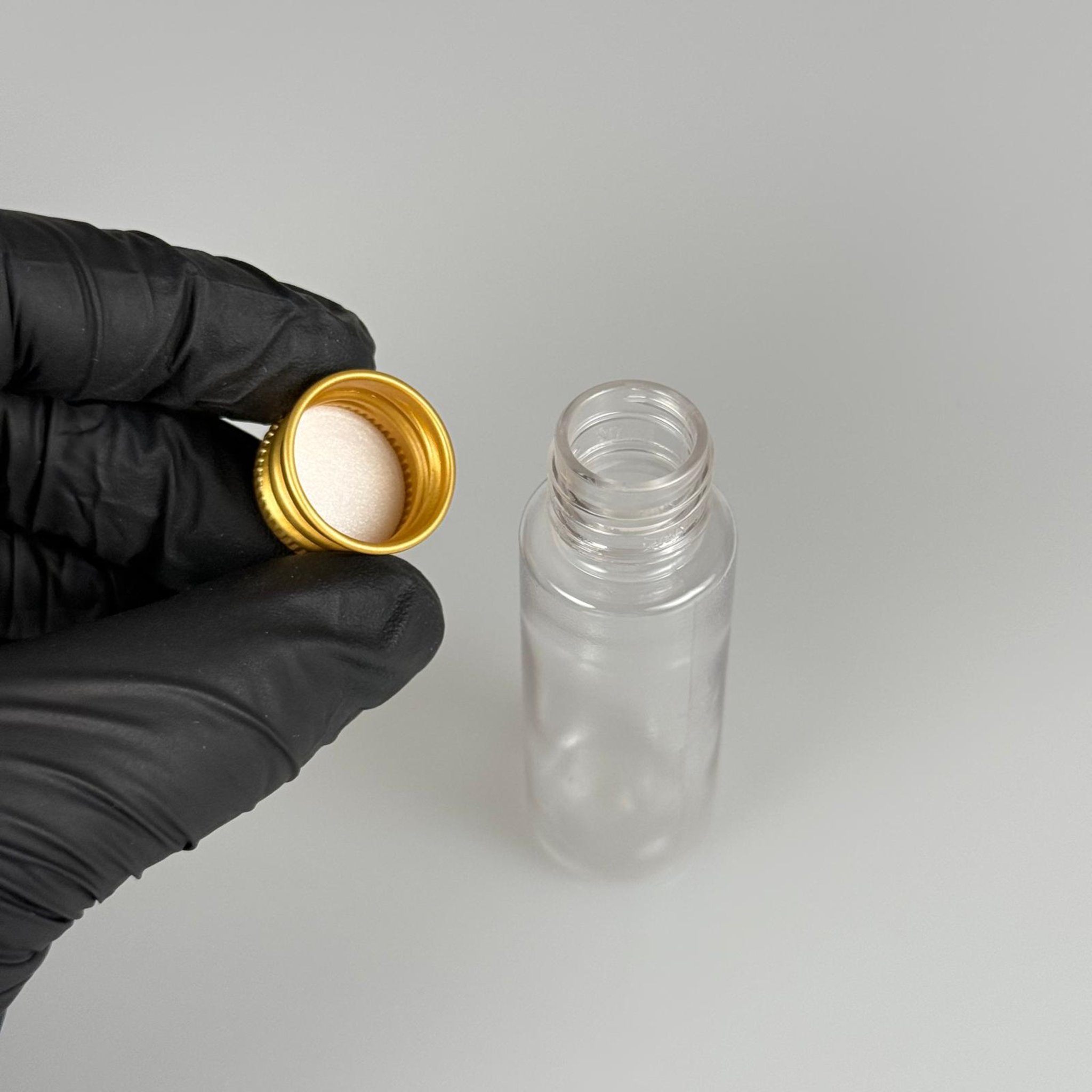 20 CC ŞEFFAF PET SHOT ŞİŞE - KÖPÜK CONTALI GOLD ALÜMİNYUM METAL KAPAKLI TAKIM - 20 ML PLASTİK ŞİŞE