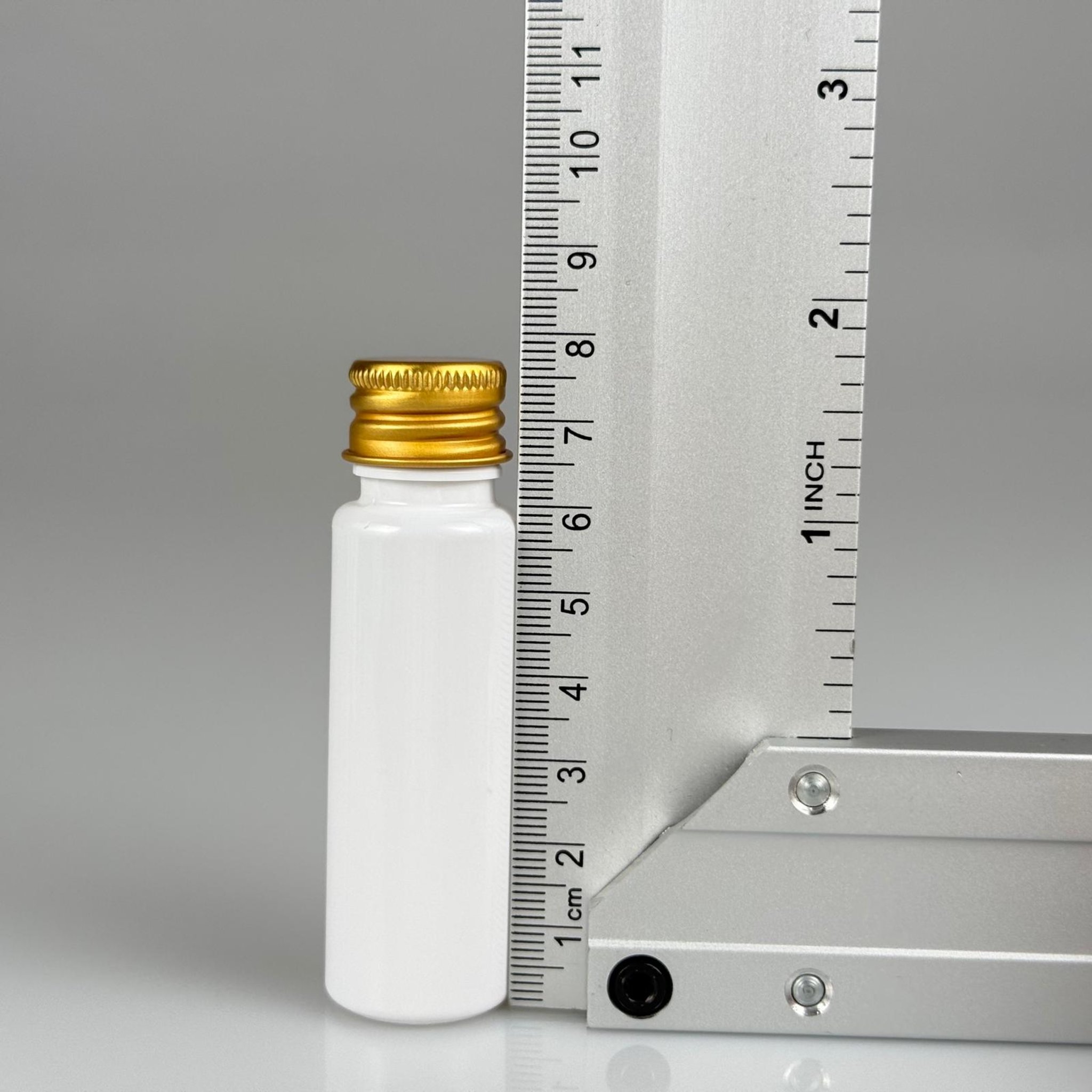 20 CC BEYAZ PET SHOT ŞİŞE - KÖPÜK CONTALI GOLD ALÜMİNYUM METAL KAPAKLI + DAMLALIKLI KOLONYA TIPALI TAKIM - 20 ML PLASTİK ŞİŞE