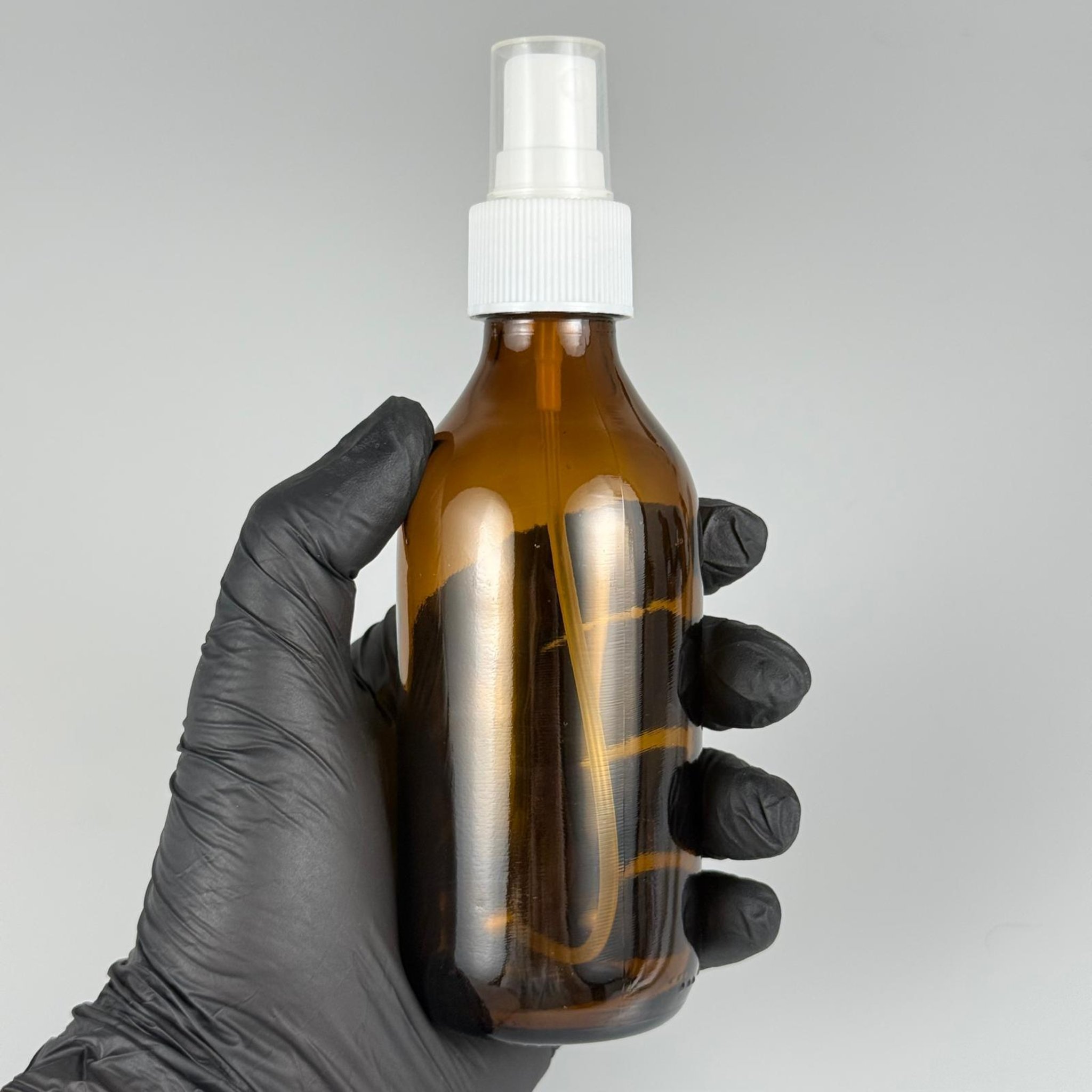 150 ML AMBER SPREYLİ CAM ŞİŞE - 150 CC KAHVERENGİ CAM ŞİŞE + 25 MM BEYAZ SPREY FISFIS TAKIM