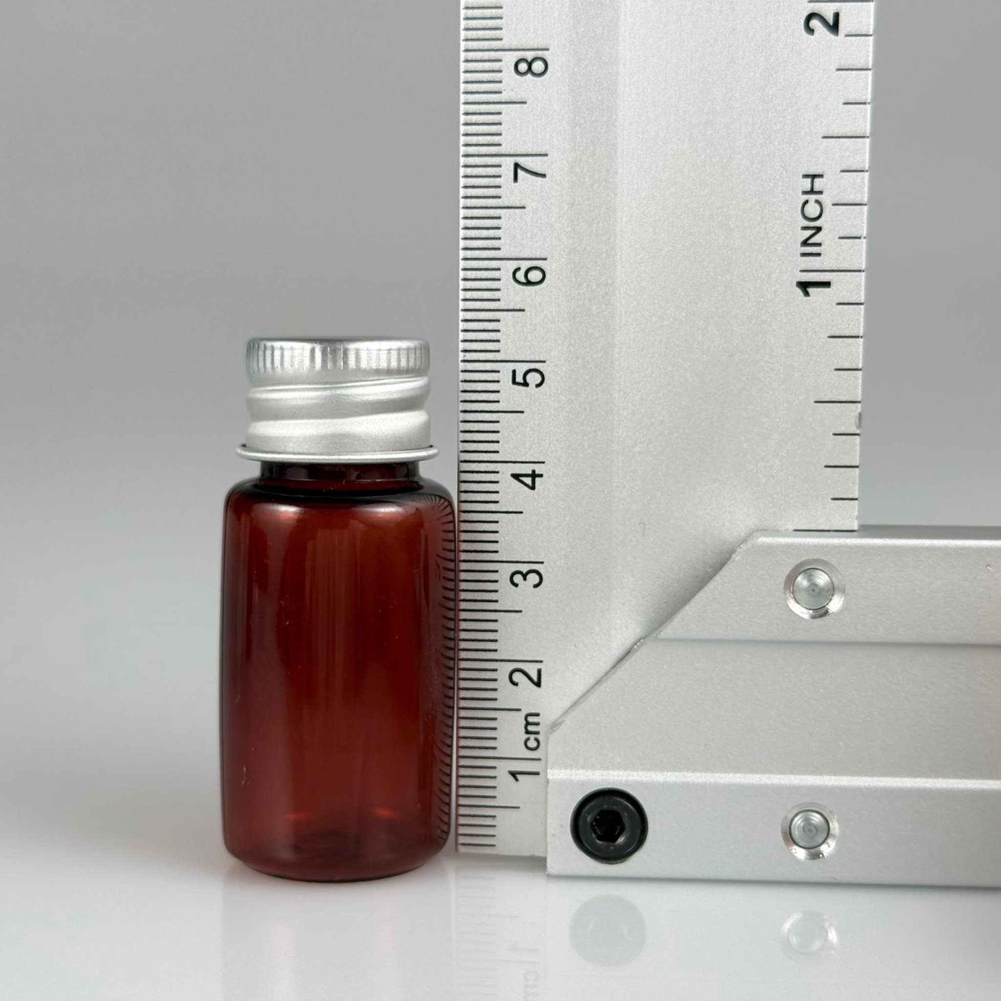 10 CC AMBER PET SHOT ŞİŞE - KÖPÜK CONTALI GÜMÜŞ ALÜMİNYUM METAL KAPAKLI TAKIM - 10 ML KAHVERENGİ PLASTİK ŞİŞE
