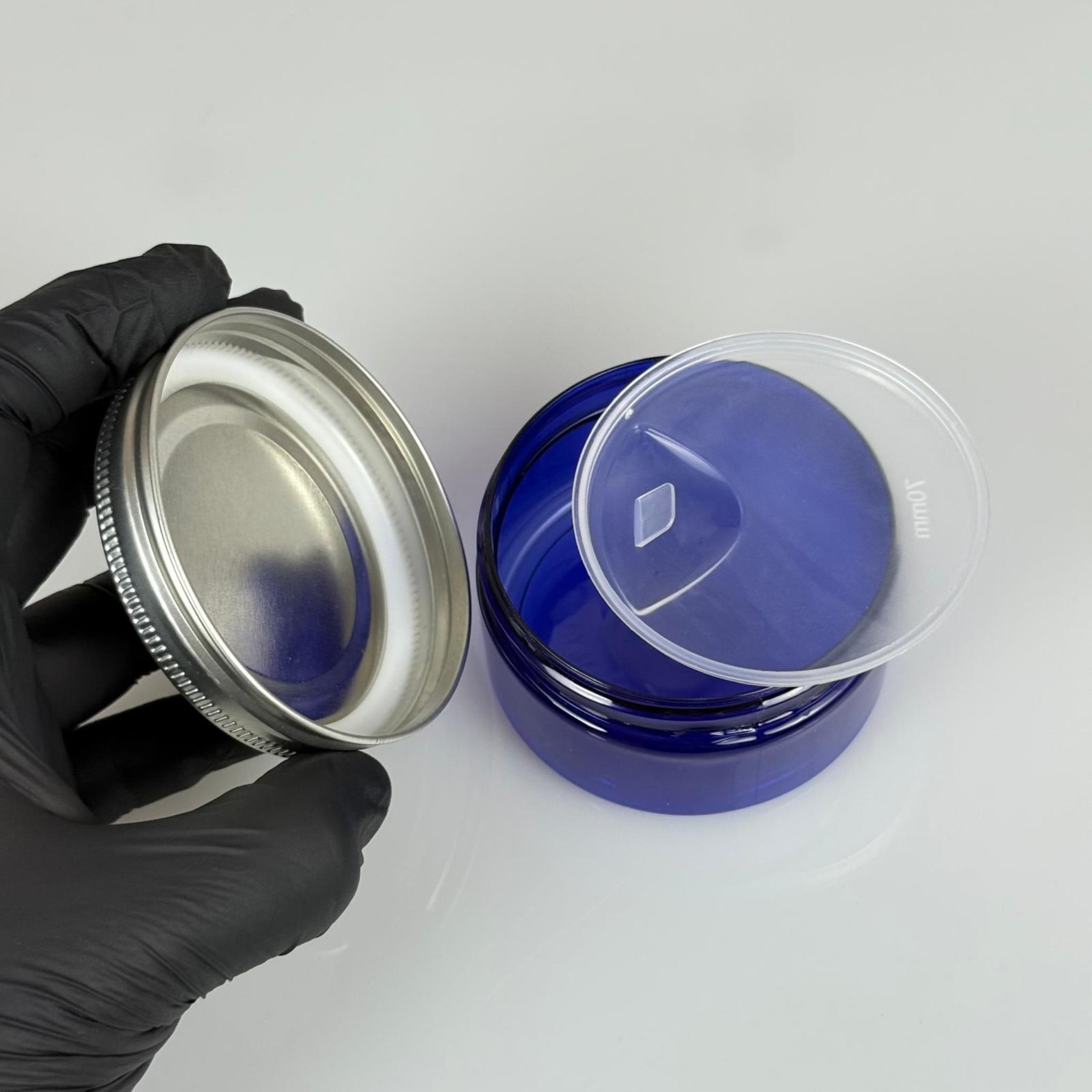 100 ML SERT PET KAVANOZ + GÜMÜŞ METAL KAPAK + İÇ TIPA - 100 CC KALIN MAVİ PLASTİK KAVANOZ GÜMÜŞ METAL KAPAKLI İÇ TIPALI TAKIM - KREM KAVANOZLARI