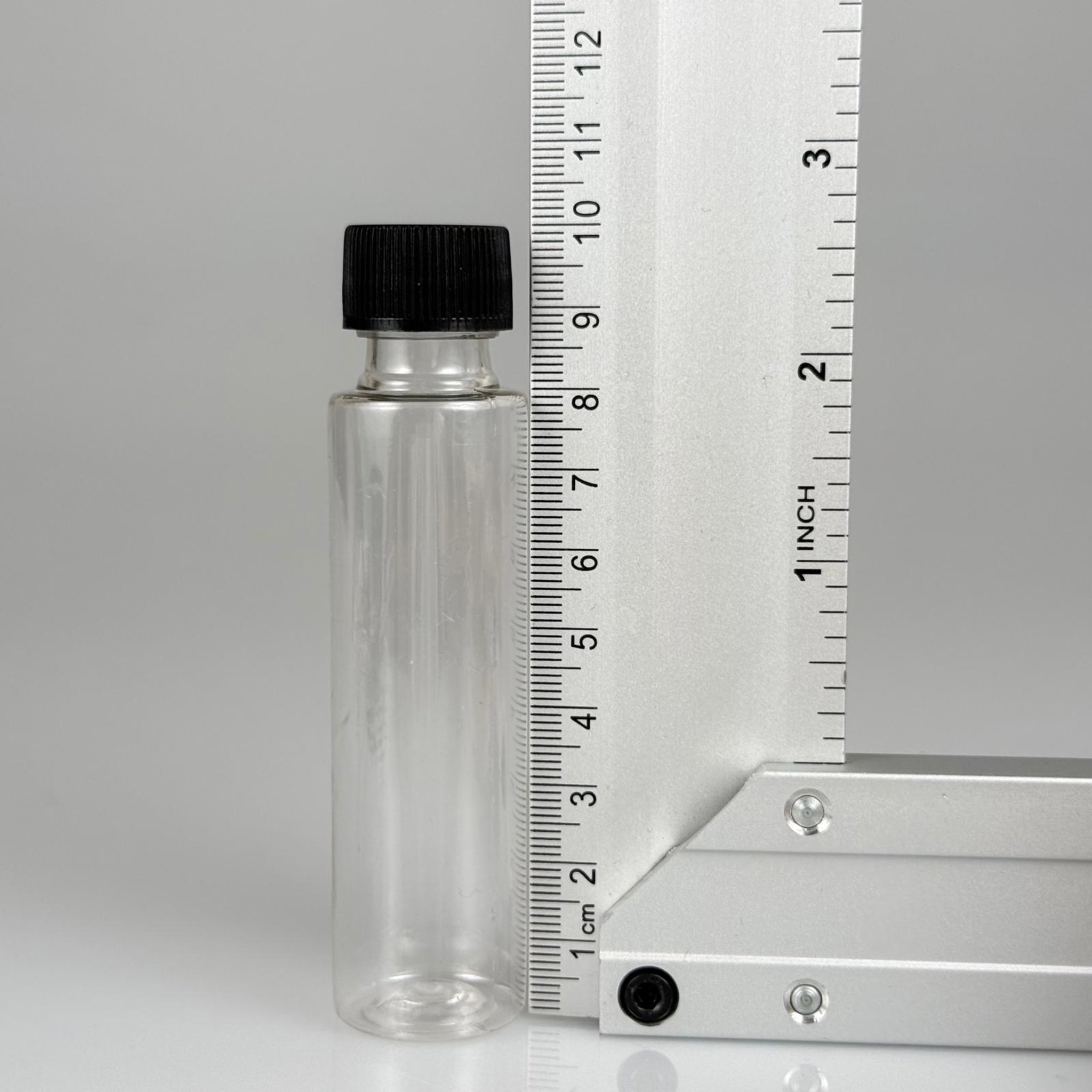 35 ML TIPALI, SIZDIRMAZ KAPAKLI PET ŞİŞE - 35 CC ŞEFFAF PLASTİK ŞİŞE + CONTALI SİYAH KAPAK + KÖR TIPA TAKIM
