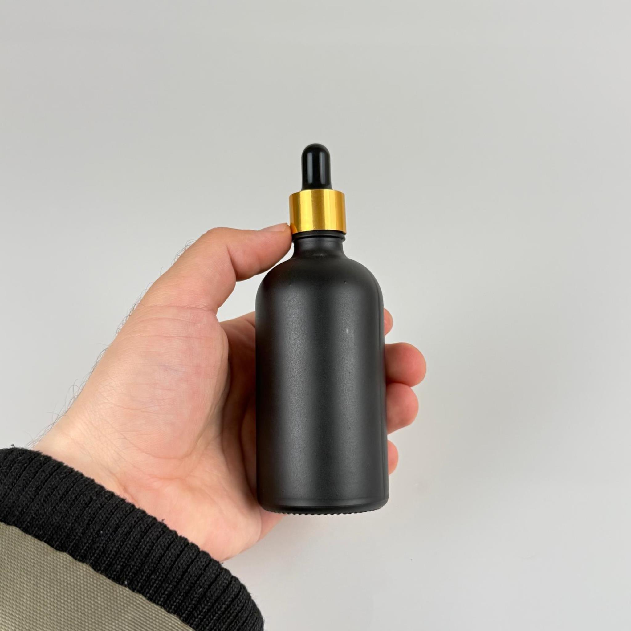 100 CC MAT SİYAH CAM ŞİŞE - CAM DAMLALIKLI TAKIM - 100 ML SİYAH CAM DAMLALIKLI CAM ŞİŞE - SİYAH EMZİK + GOLD METAL KAPAK