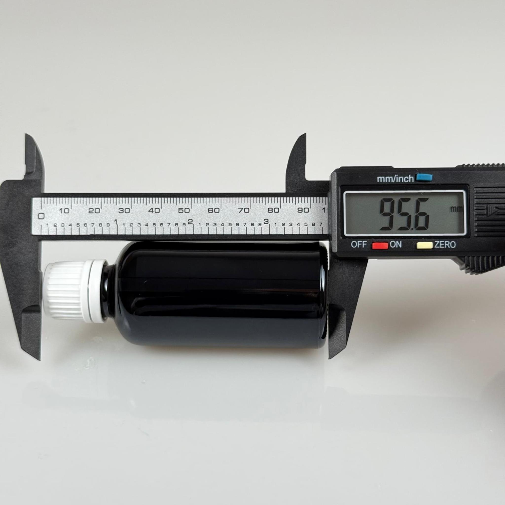 50 CC SİYAH BEYAZ KİLİT KAPAKLI - KÖR TIPALI CAM ŞİŞE - 50 ML SİYAH KİLİTLİ KAPAKLI KÖR TIPALI CAM ŞİŞE