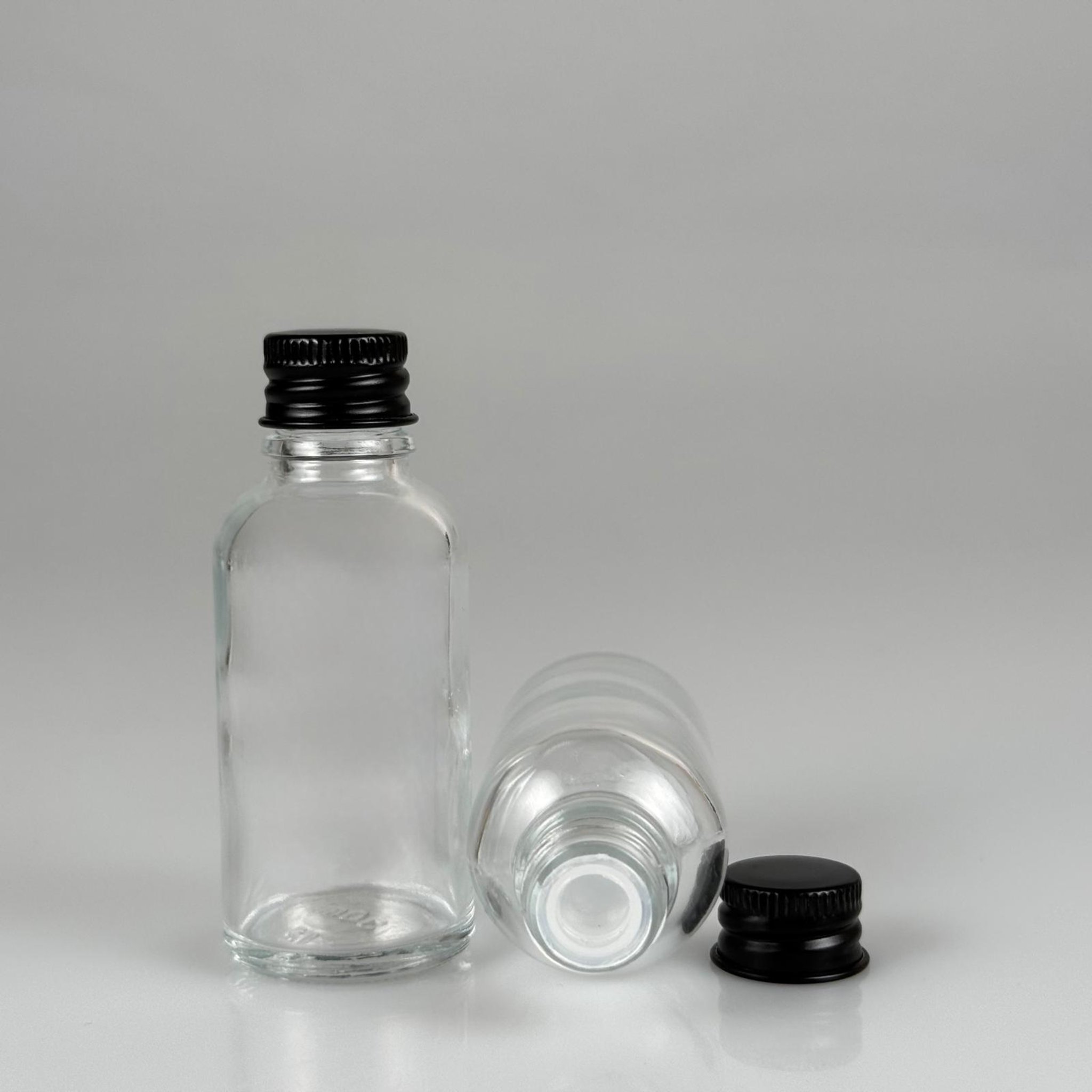 30 CC ŞEFFAF CAM ŞİŞE + KÖPÜK CONTALI SİYAH ALÜMİNYUM METAL KAPAKLI + KÖR TIPALI TAKIM - 30 ML ŞEFFAF CAM ŞİŞE