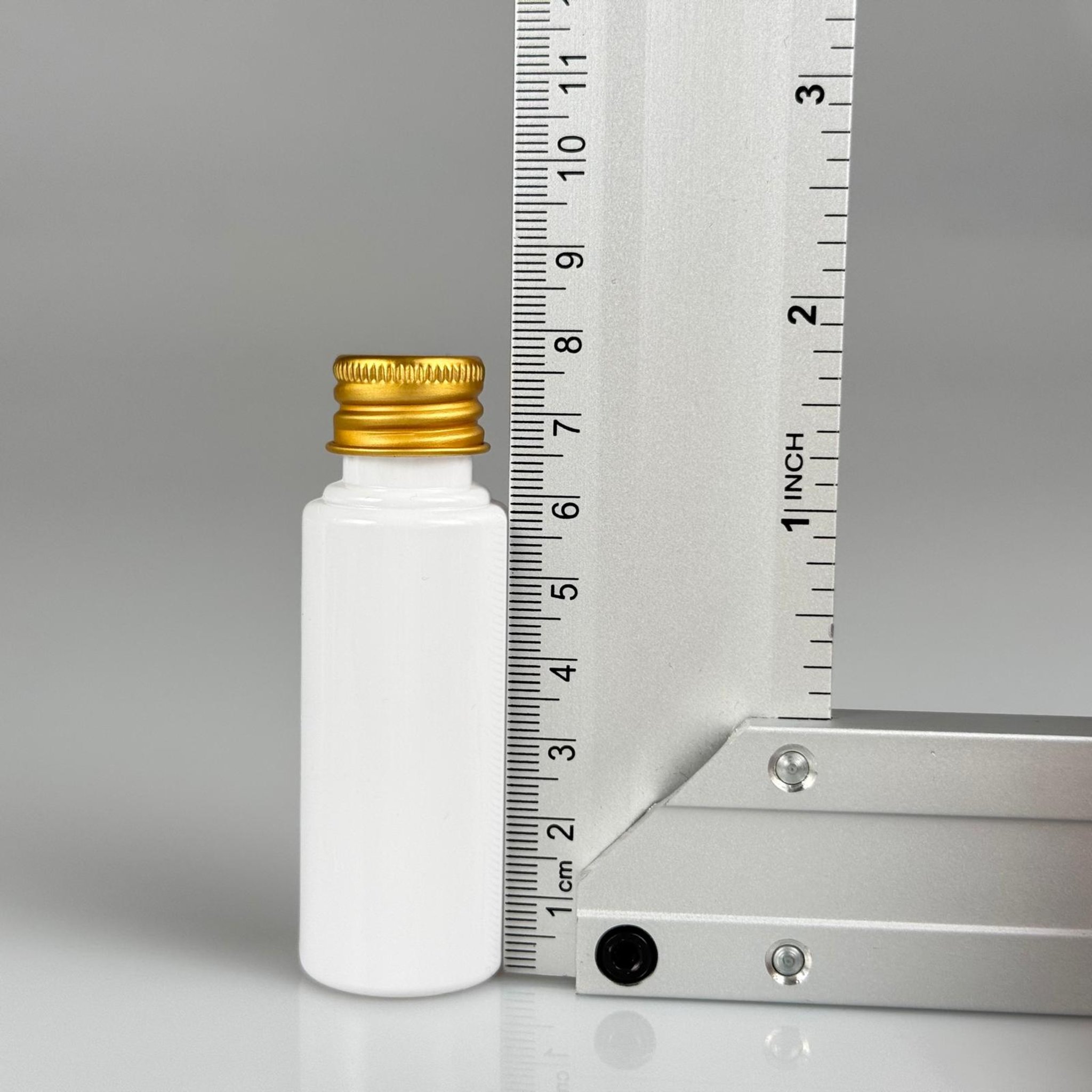 30 CC BEYAZ PET SHOT ŞİŞE - KÖPÜK CONTALI GOLD ALÜMİNYUM METAL KAPAKLI TAKIM - 30 ML PLASTİK ŞİŞE