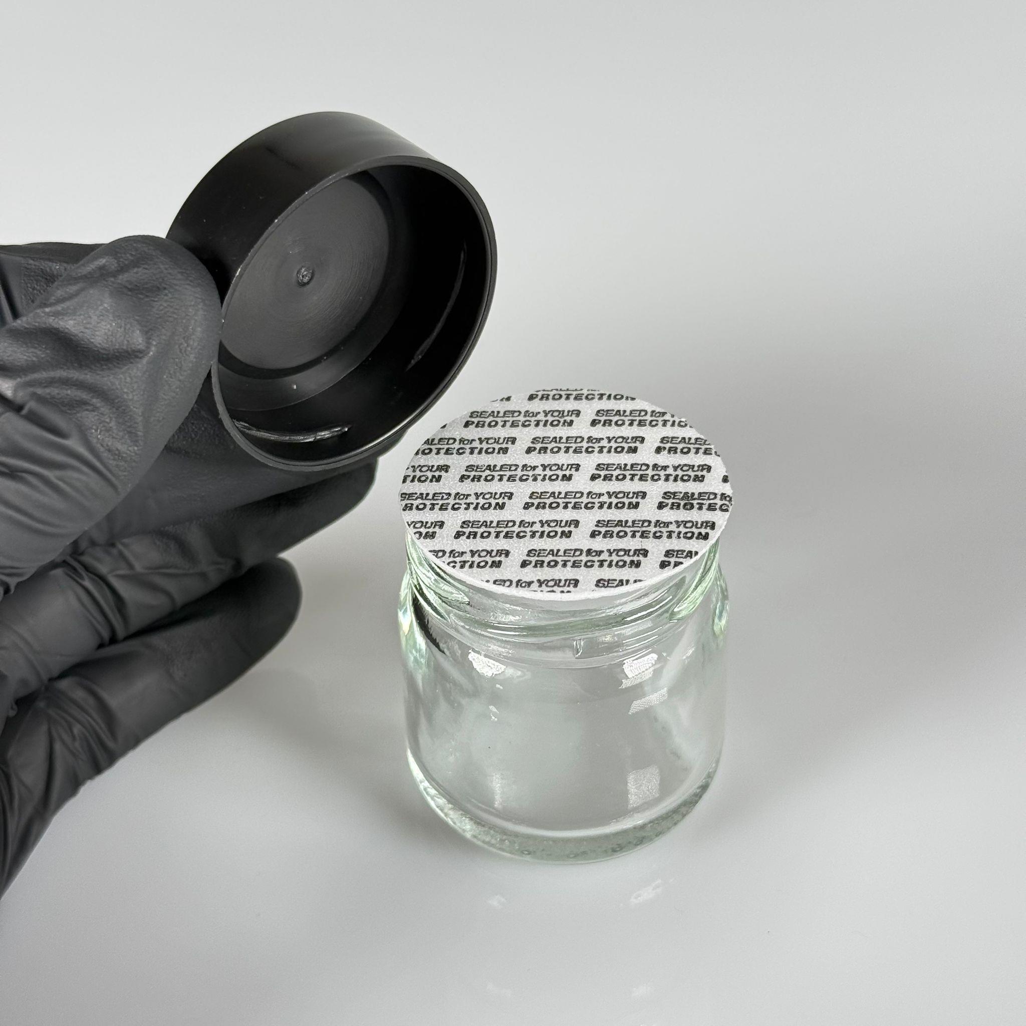 40 CC CAM KAVANOZ - SİYAH PLASTİK DERİN ÜSTÜ KUMLAMA KAPAKLI + KENDİNDEN YAPIŞKANLI KÖPÜK CONTALI - 40 ML MİNİ KREM  CAM KAVANOZLARI